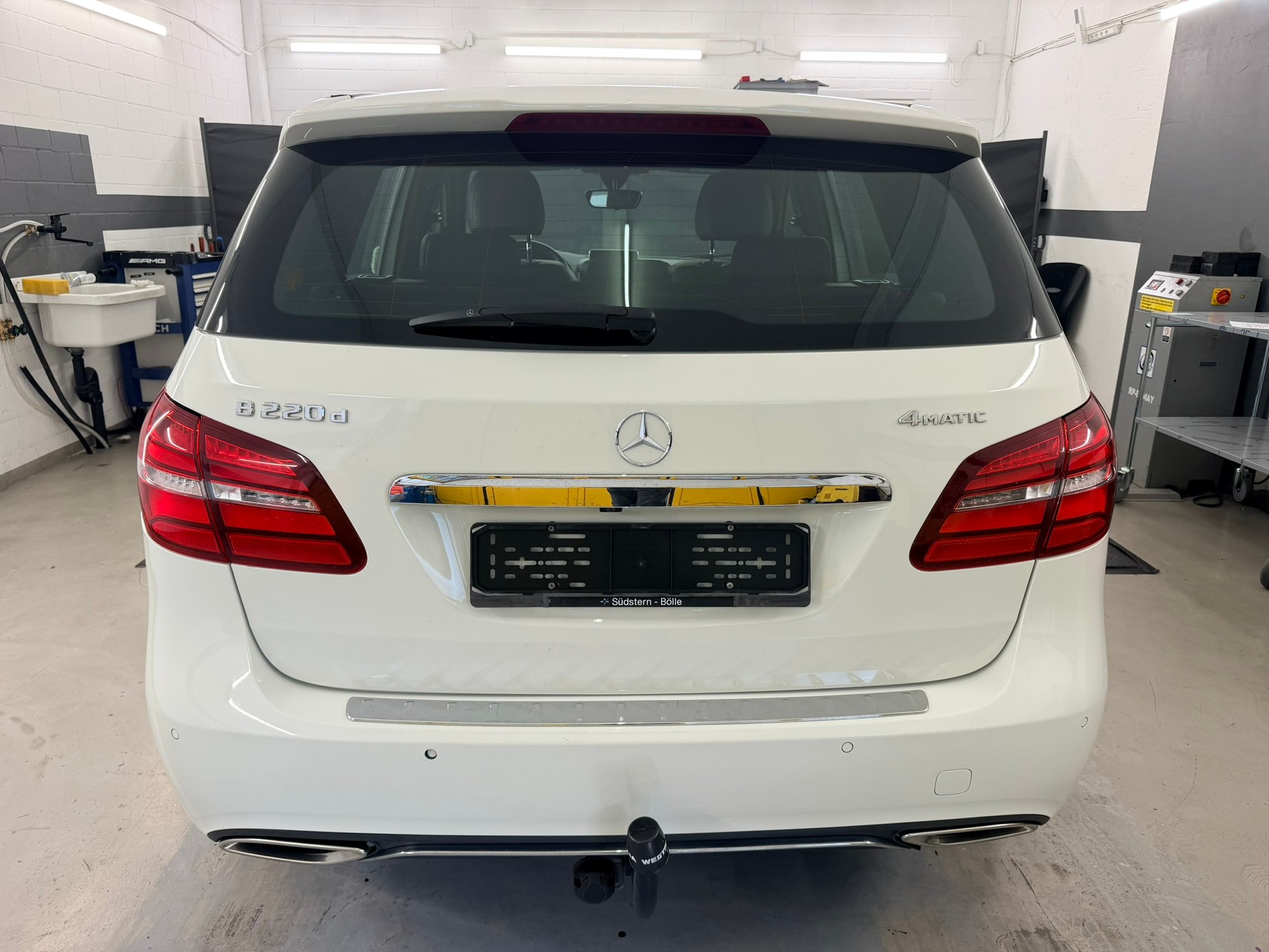 MERCEDES-BENZ B 220 CDI Style 4Matic 7G-DCT-image-4