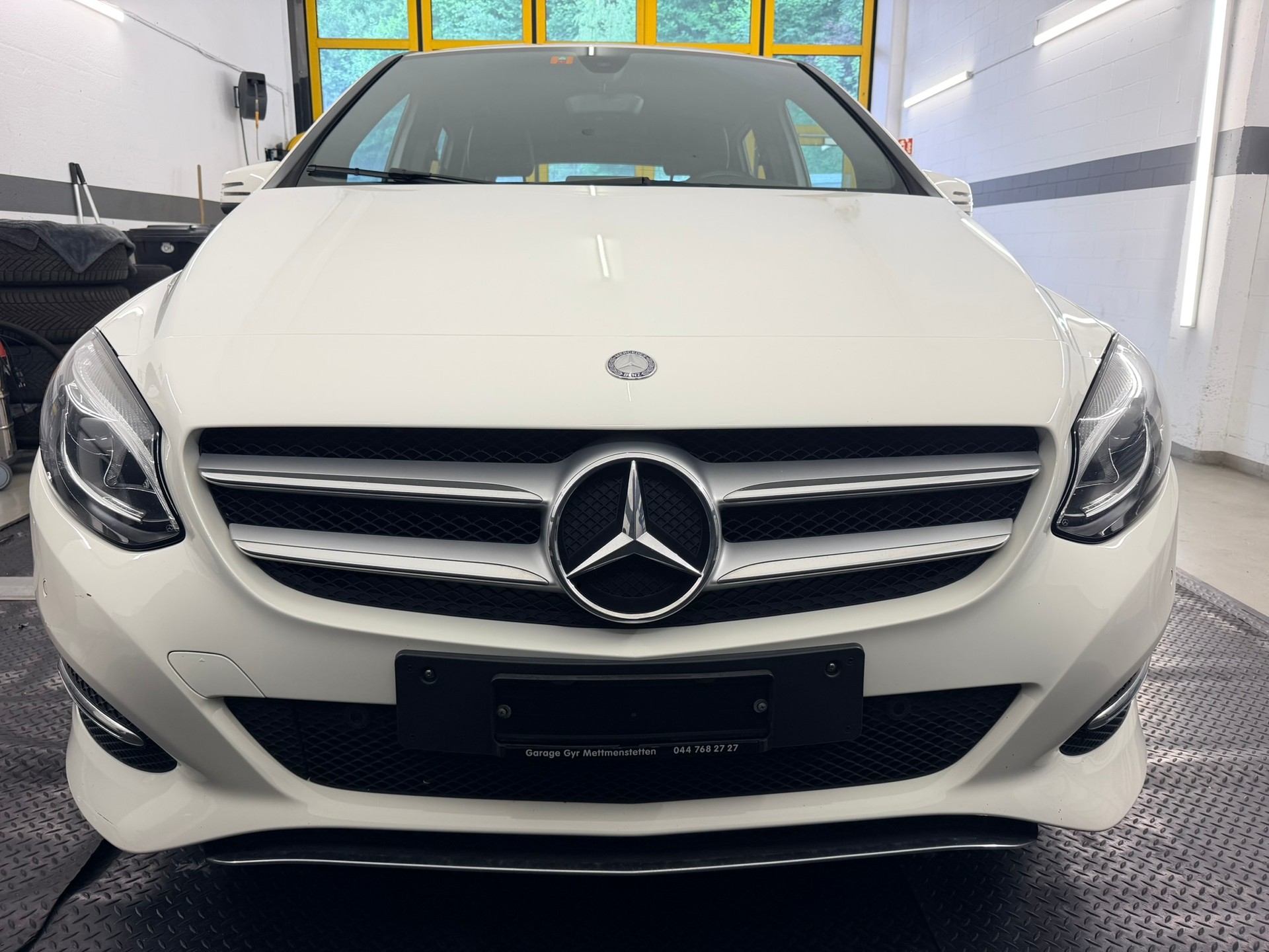 MERCEDES-BENZ B 220 CDI Style 4Matic 7G-DCT-showroom-element-1