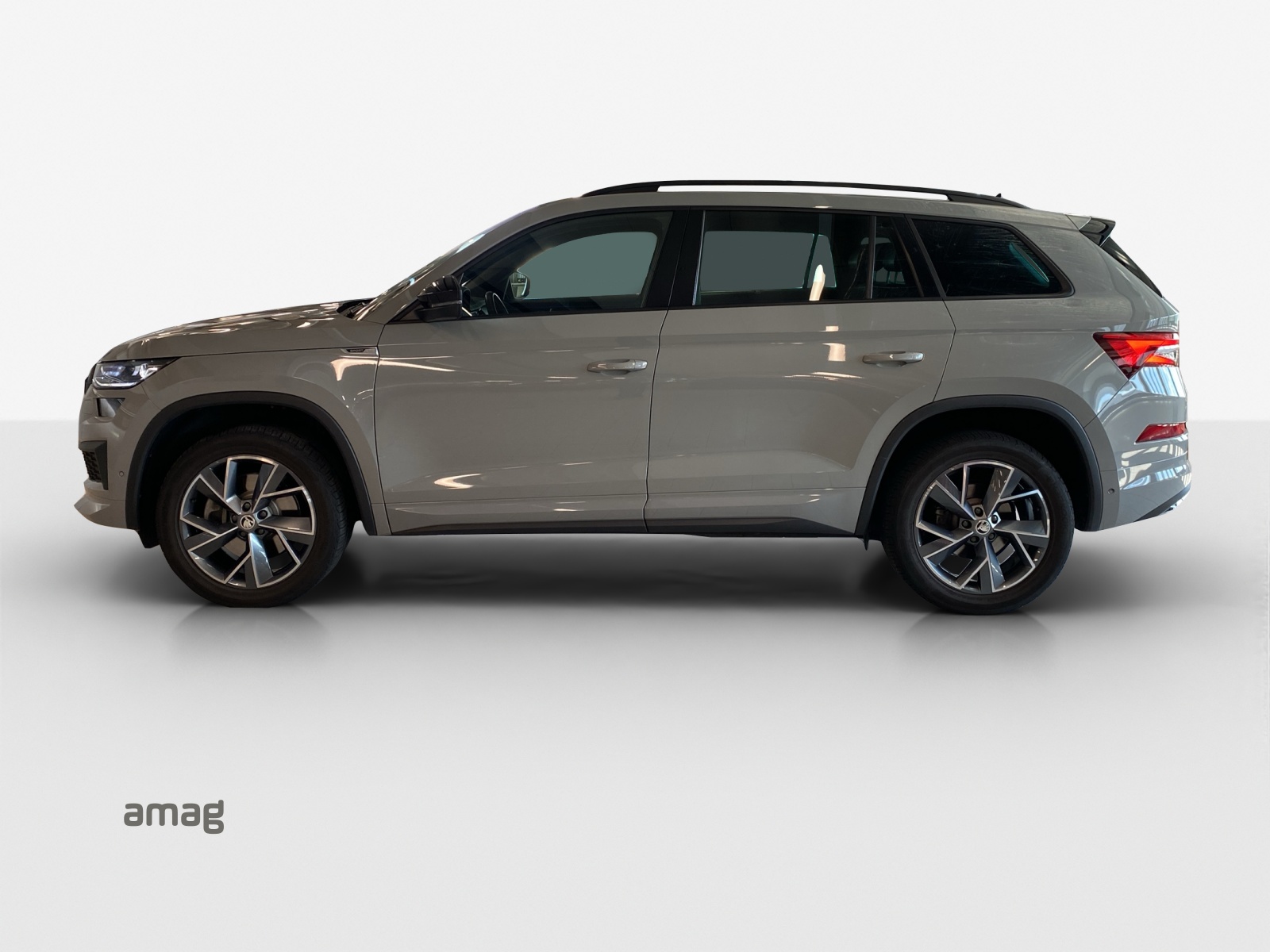 SKODA Kodiaq 2.0 TSI 4x4 SportLine-image-1