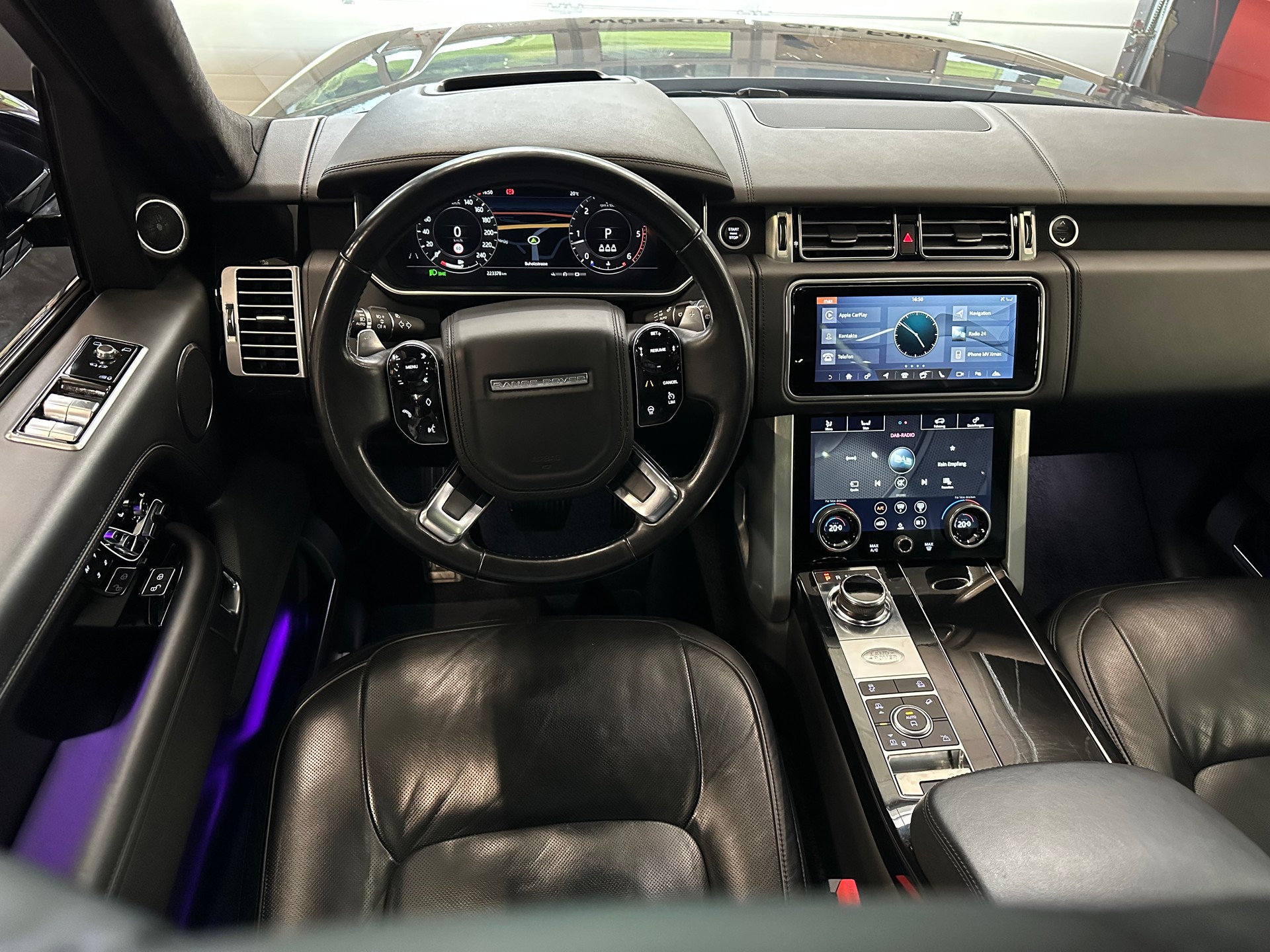 LAND ROVER Range Rover 4.4 SDV8 Autobiography Automatic-image-9