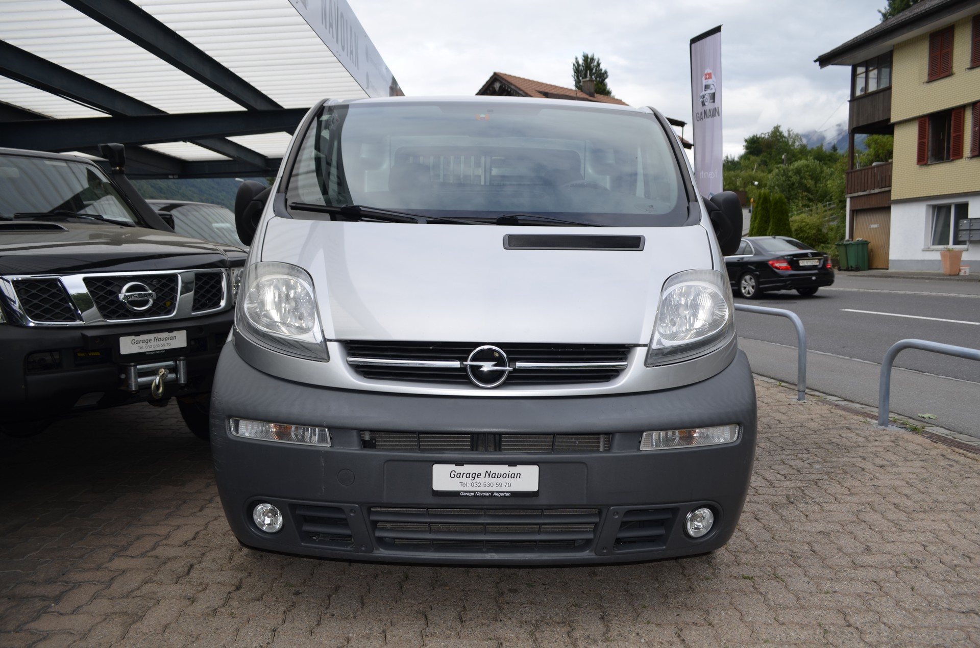 OPEL Vivaro 2.5 CDTI Tierwagen-image-7