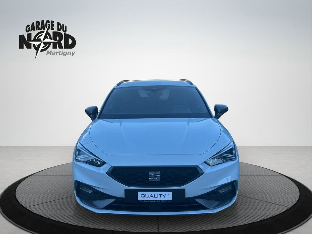 SEAT Leon ST 1.5 eTSI mHEV DSG FR-image-1