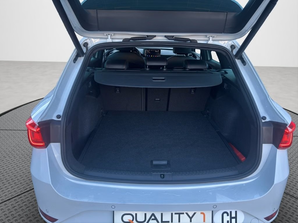 SEAT Leon ST 1.5 eTSI mHEV DSG FR-image-14