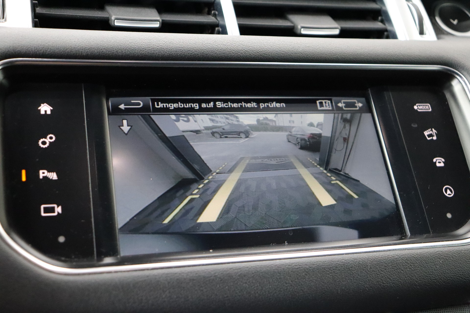 LAND ROVER RANGE ROVER SPORT 4.4 SDV8 AUTOBIOGRAPHY DYNAMIC A ** SVR UMBAU ** CUSTOM FELGEN ** MATTSCHWARZ **-image-26