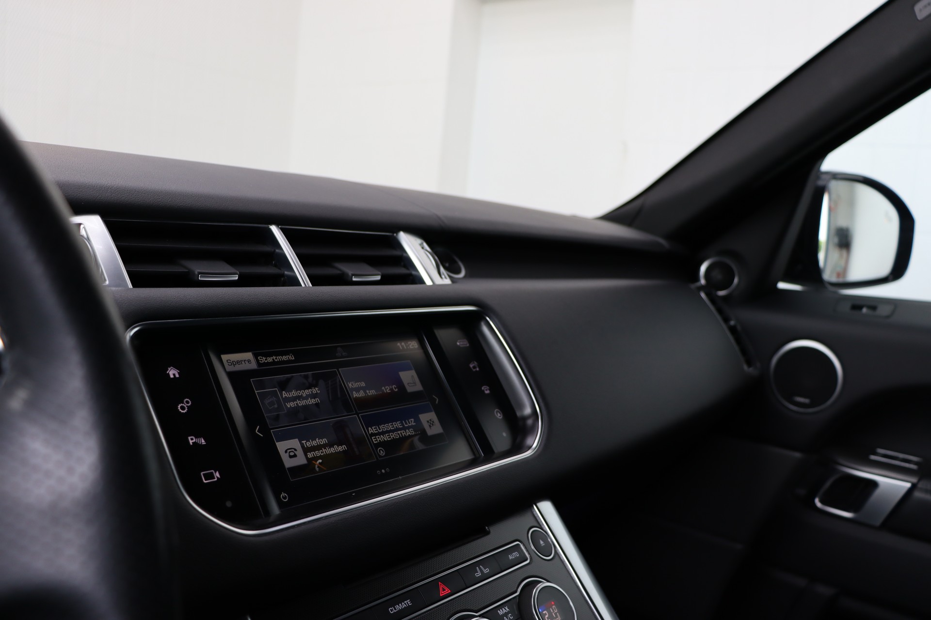 LAND ROVER RANGE ROVER SPORT 4.4 SDV8 AUTOBIOGRAPHY DYNAMIC A ** SVR UMBAU ** CUSTOM FELGEN ** MATTSCHWARZ **-image-28