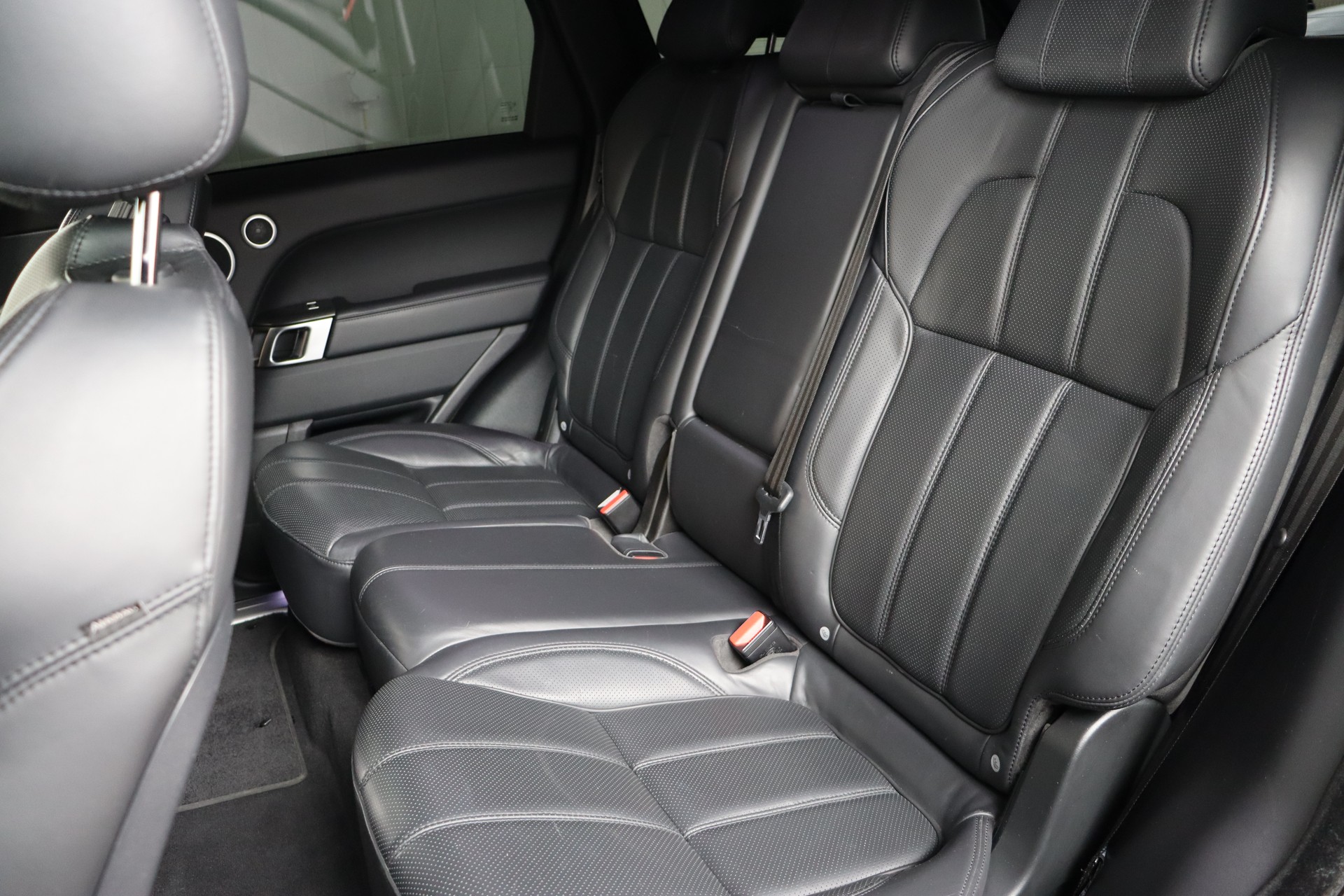 LAND ROVER RANGE ROVER SPORT 4.4 SDV8 AUTOBIOGRAPHY DYNAMIC A ** SVR UMBAU ** CUSTOM FELGEN ** MATTSCHWARZ **-image-16