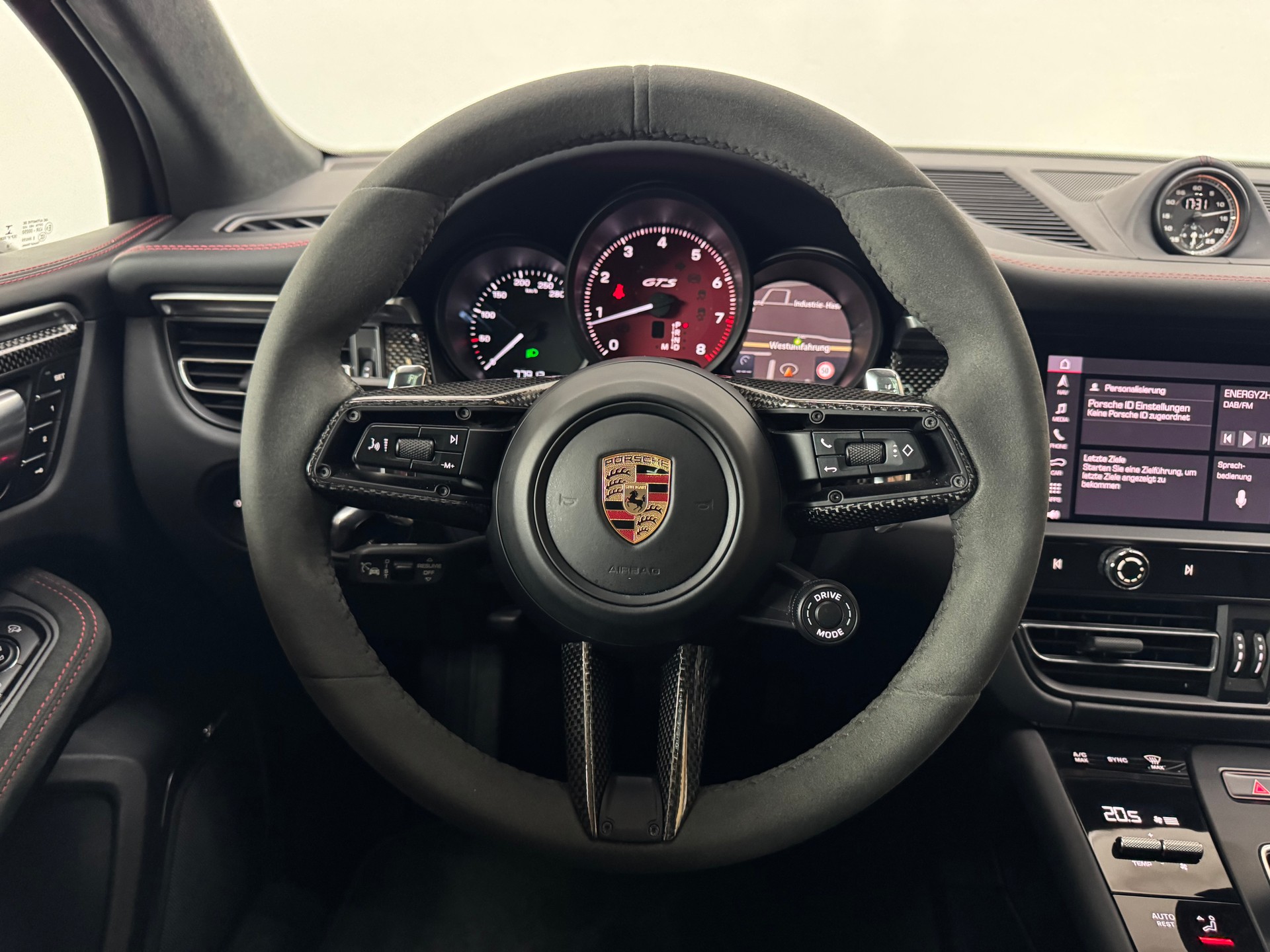 PORSCHE Macan GTS PDK | Facelift | Porsche Approved-image-15