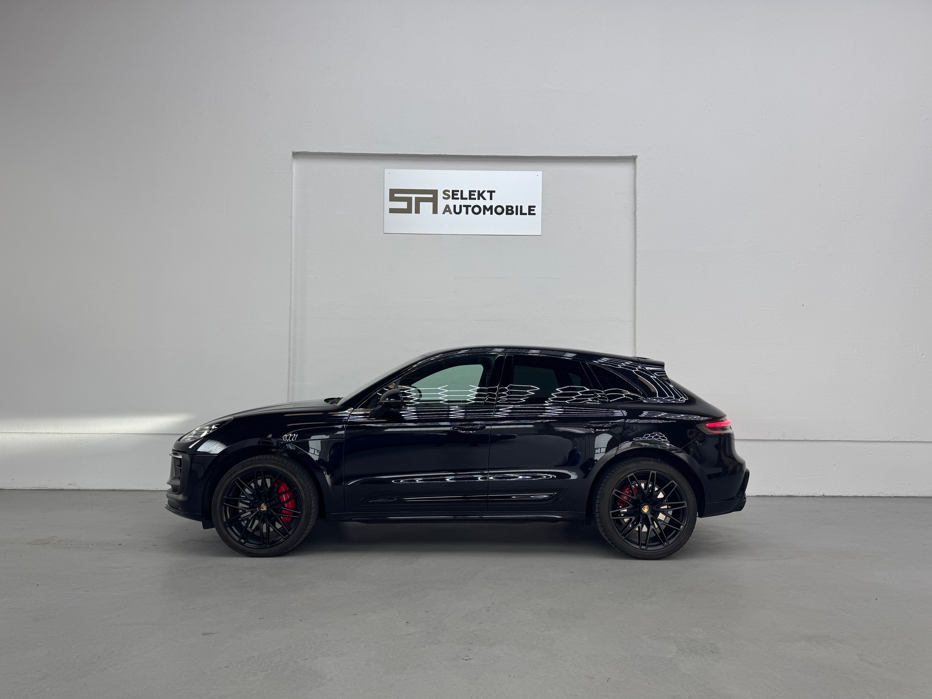 PORSCHE Macan GTS PDK | Facelift | Porsche Approved-showroom-element-3