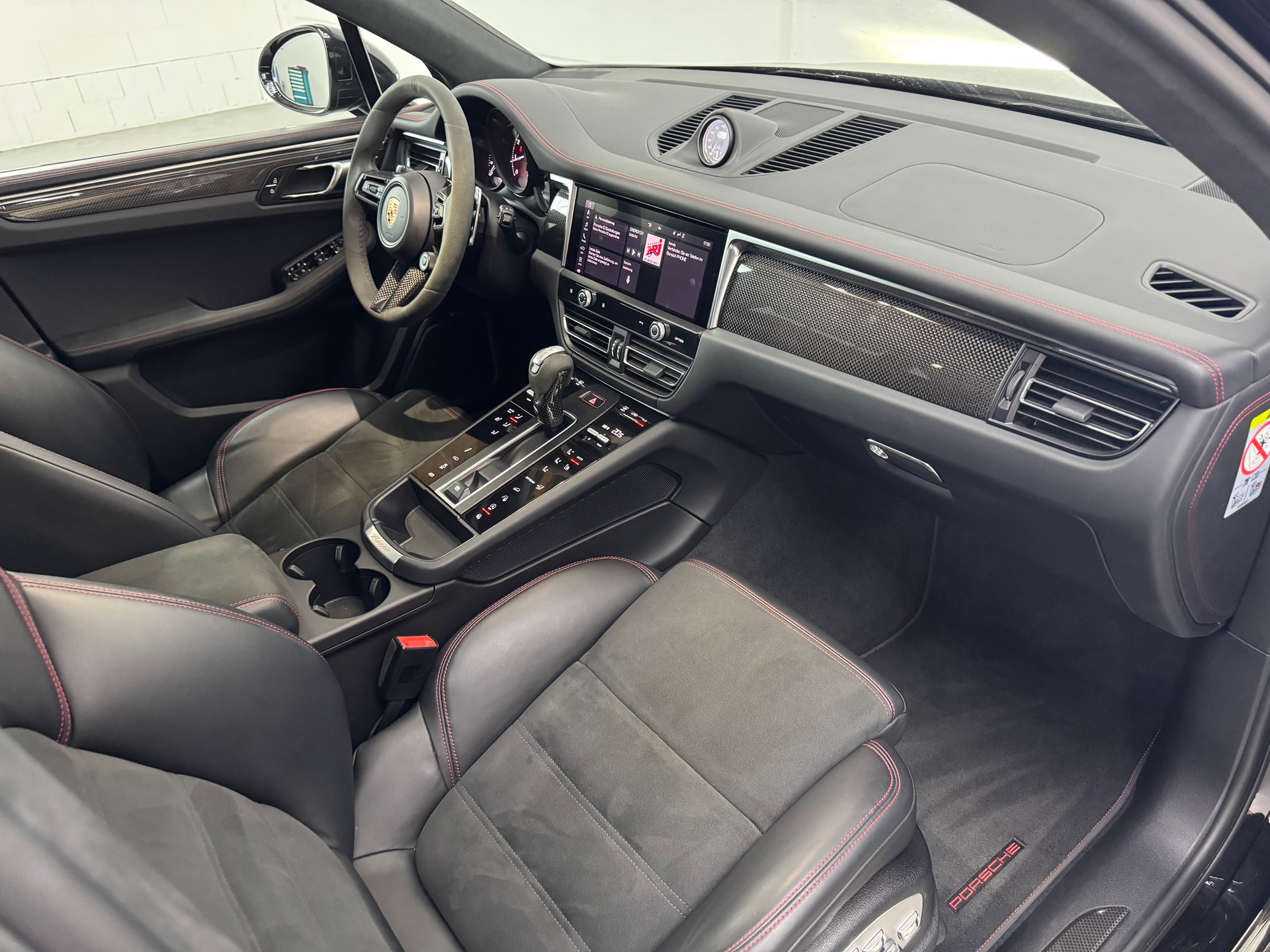 PORSCHE Macan GTS PDK | Facelift | Porsche Approved-image-13