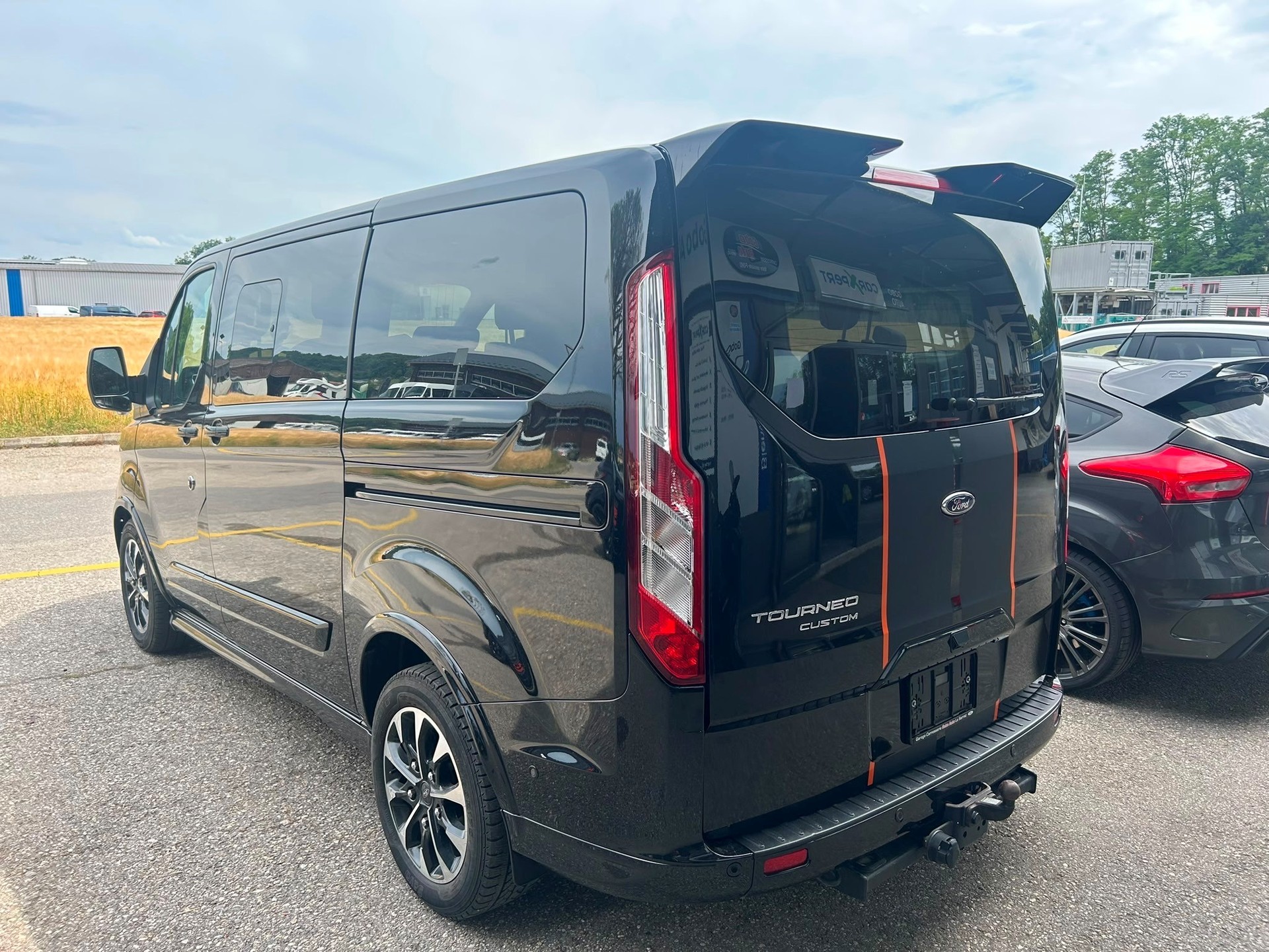 FORD Tourneo Custom 320 L1H1 Sport A-showroom-element-2