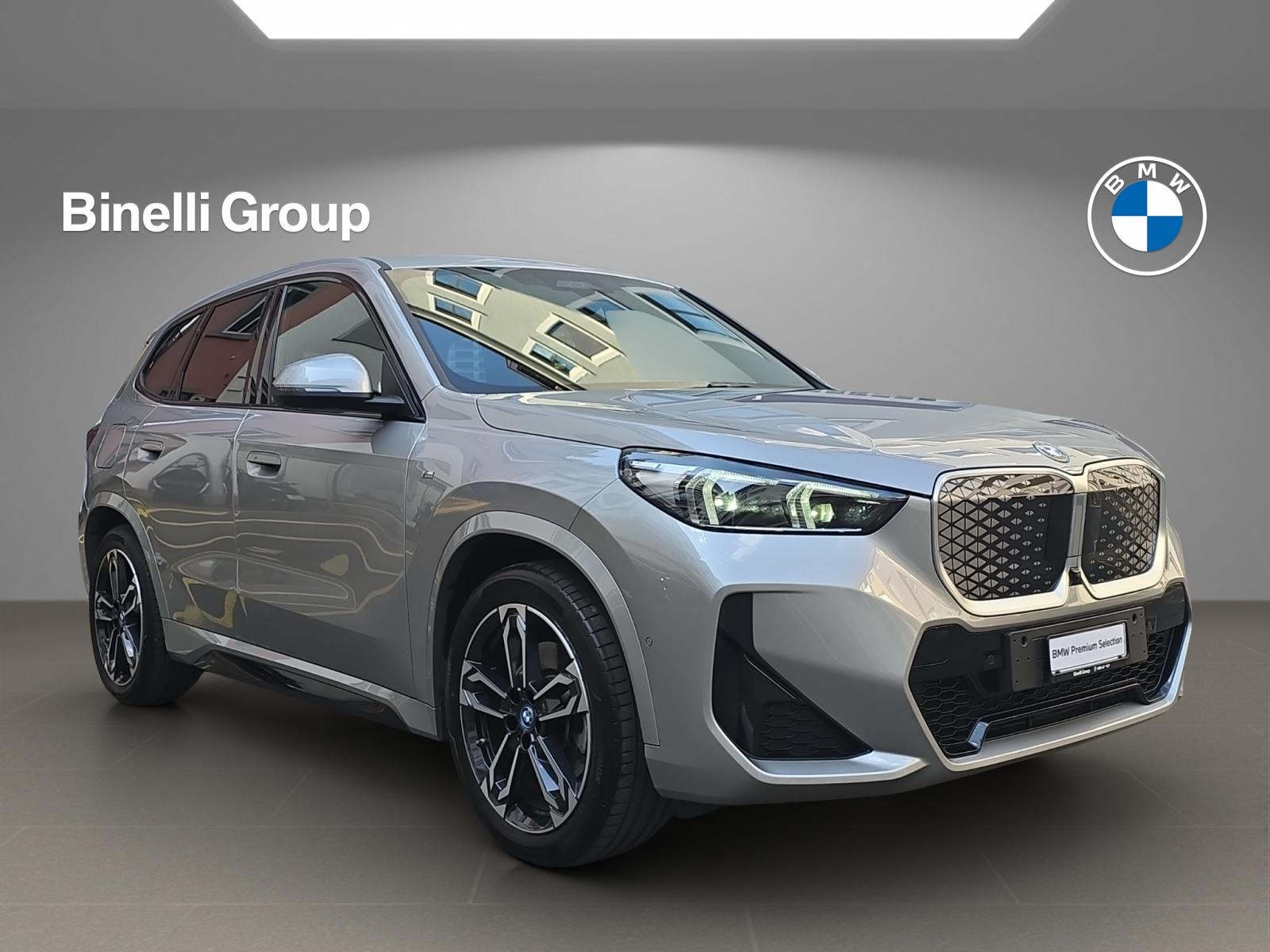 BMW iX1 30 xDrive M-Sport Paket-image-7