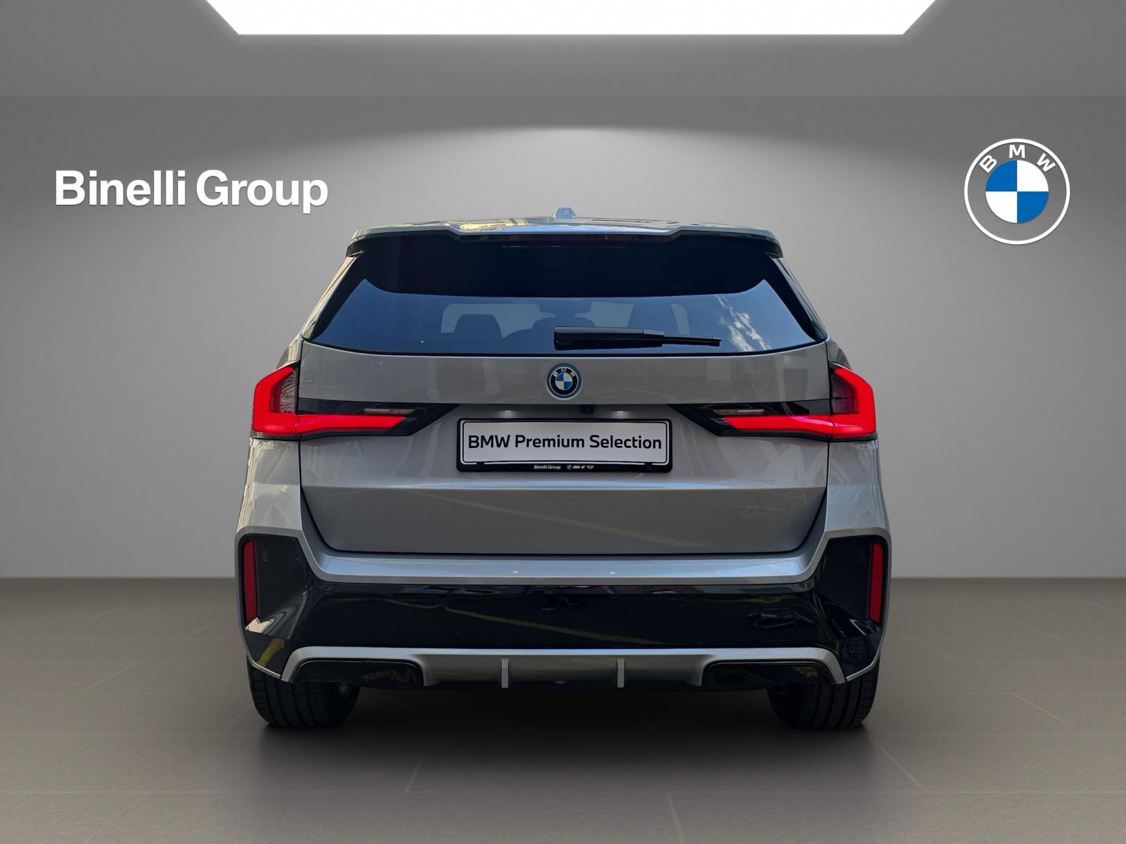 BMW iX1 30 xDrive M-Sport Paket-image-4