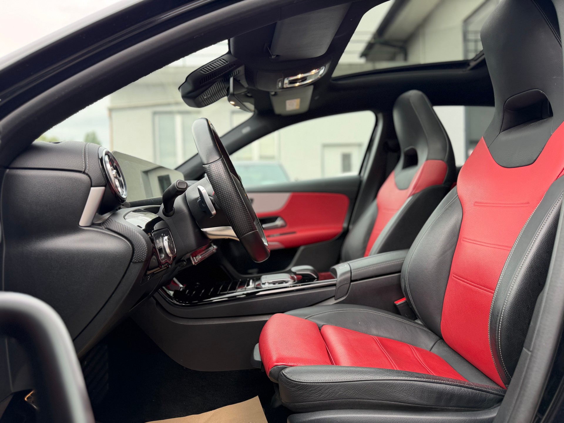 MERCEDES-BENZ A 250 4Matic AMG Line 4Matic 7G-DCT-image-10