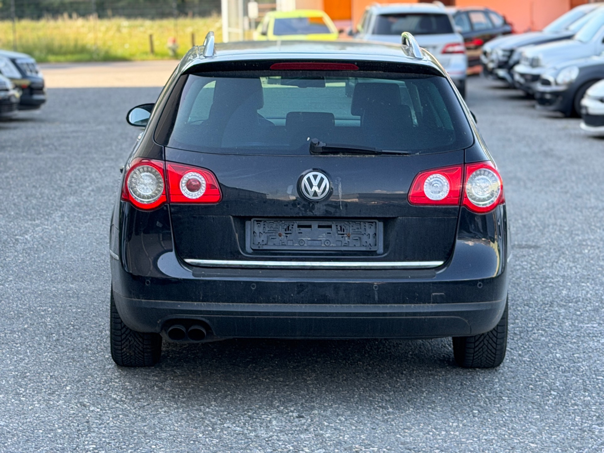 VW Passat Variant 2.0T FSI Highline-image-4