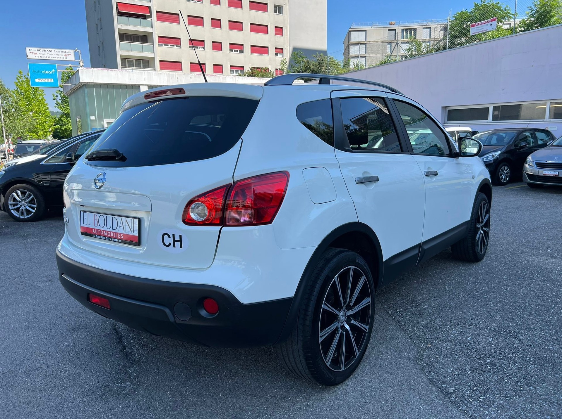 NISSAN Qashqai 2.0 4WD tekna-image-5