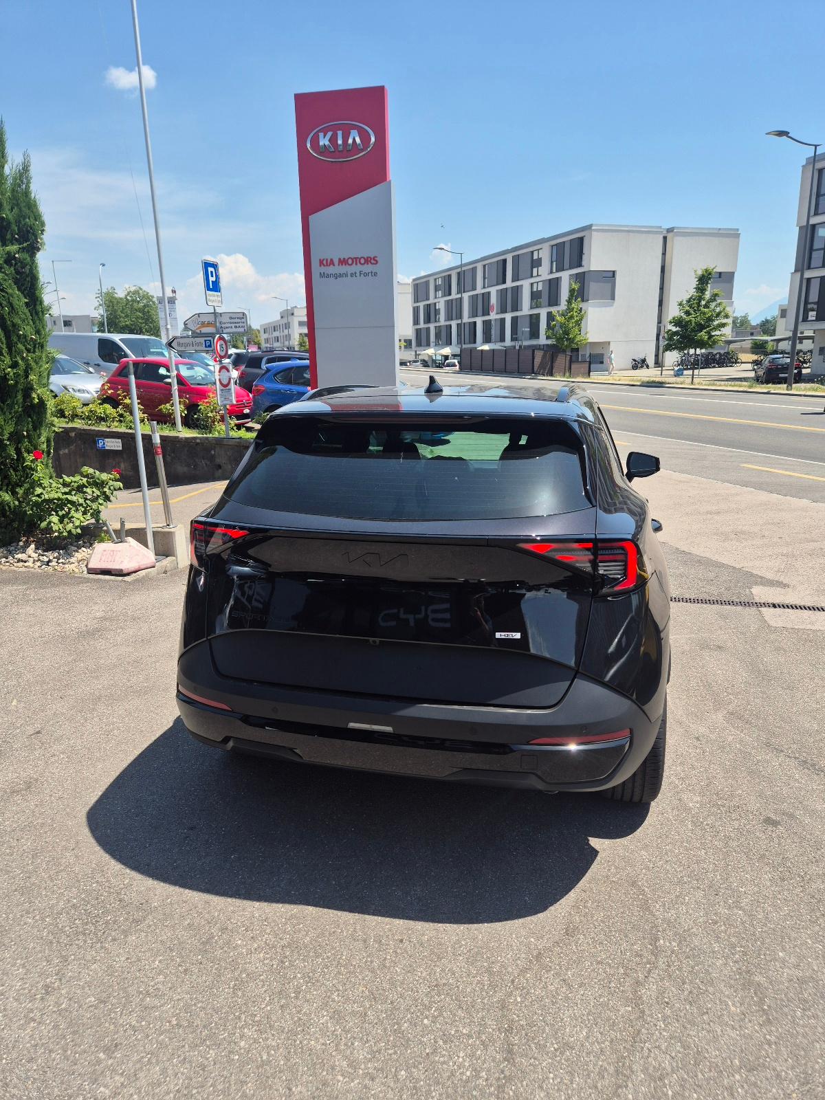 KIA Sportage 1.6 T-GDi Hybrid Black Edition-image-6