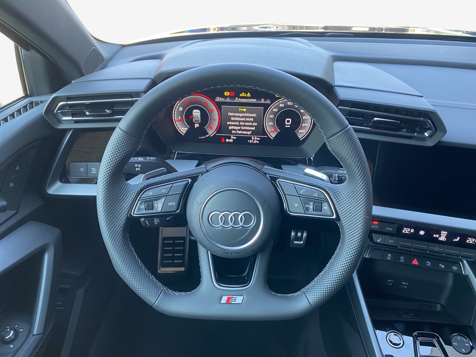AUDI A3 Sportback TFSI 110 kW S line Attraction S tronic-image-9