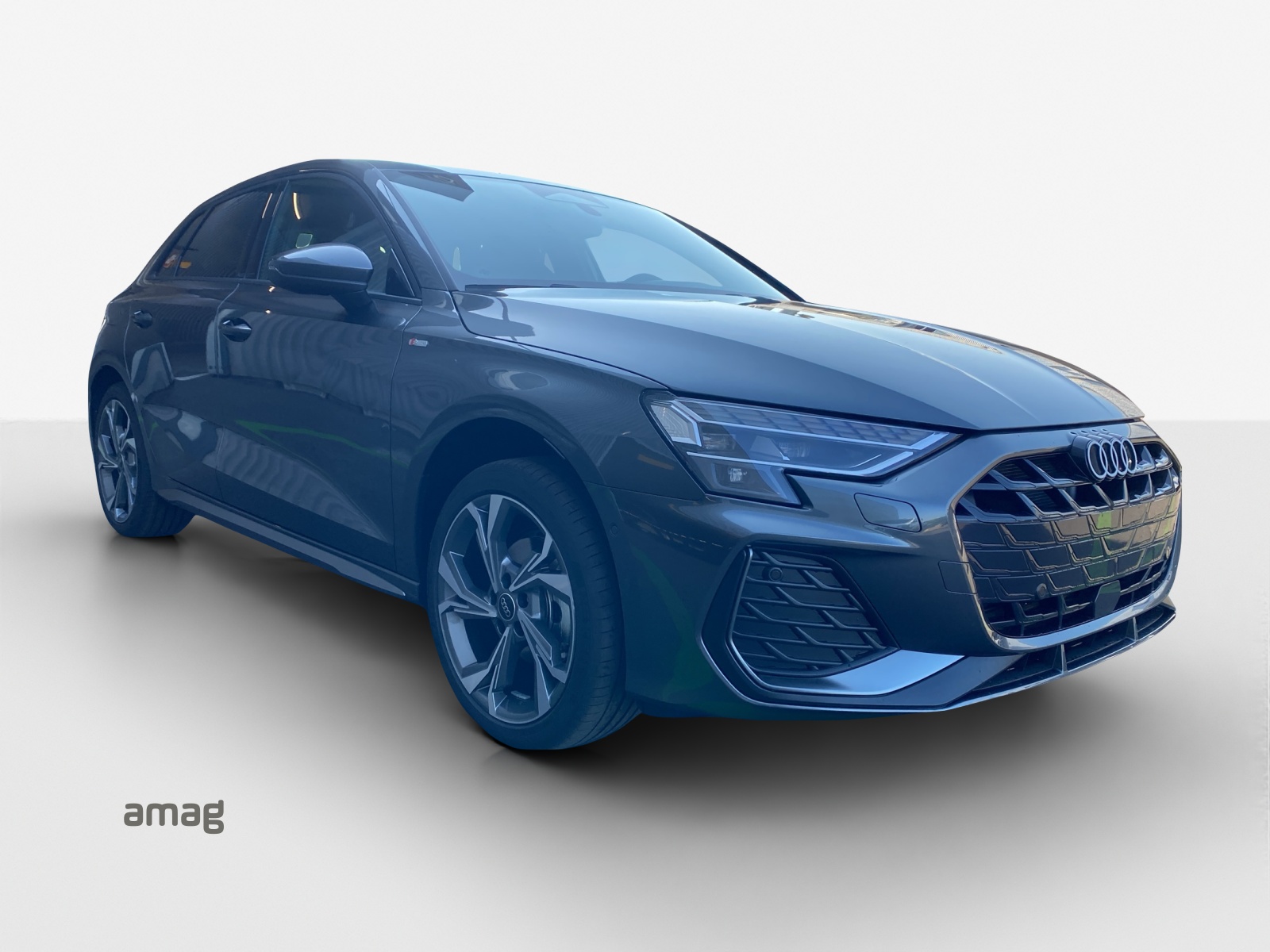 AUDI A3 Sportback TFSI 110 kW S line Attraction S tronic-image-5