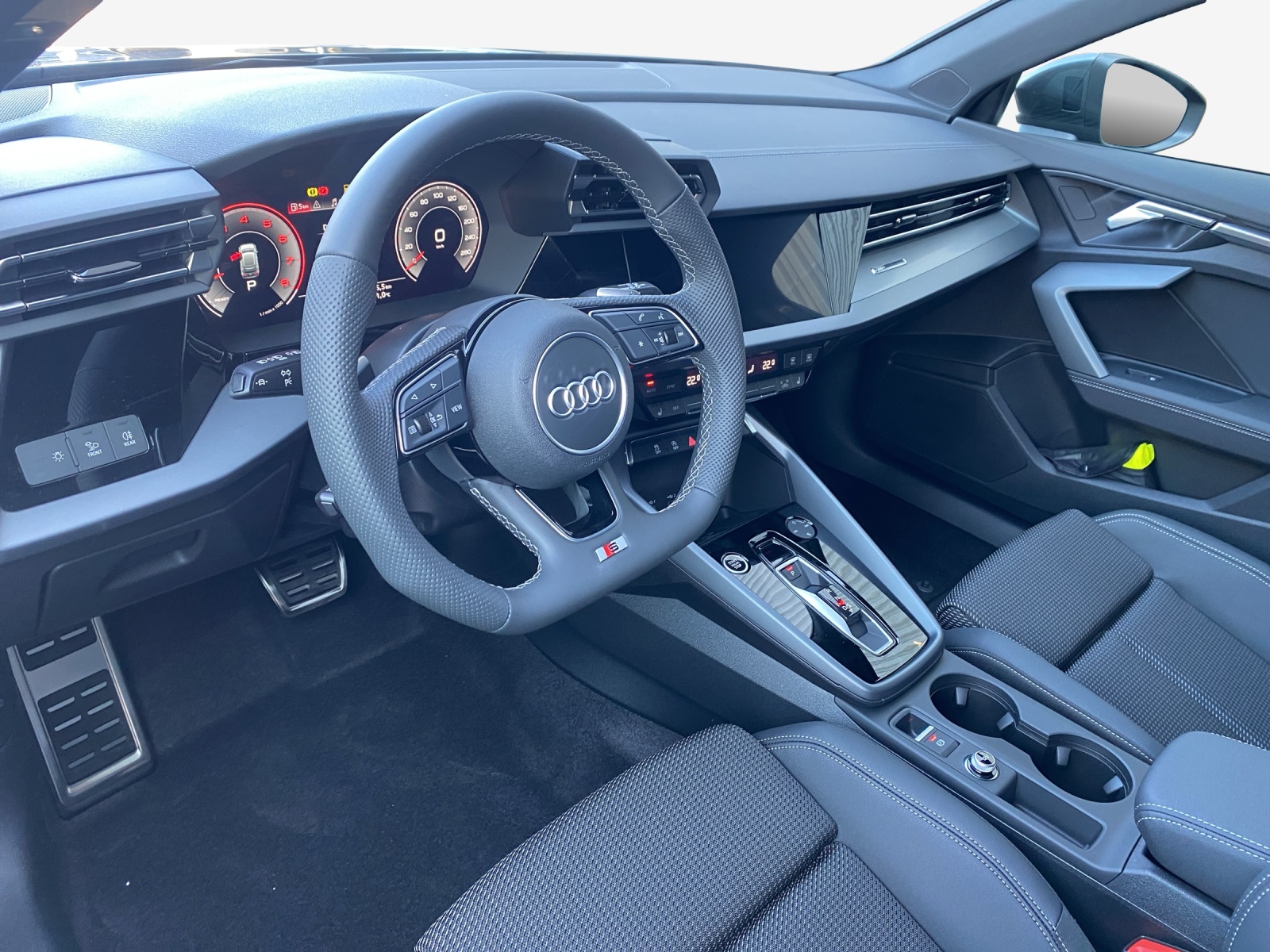 AUDI A3 Sportback TFSI 110 kW S line Attraction S tronic-image-14