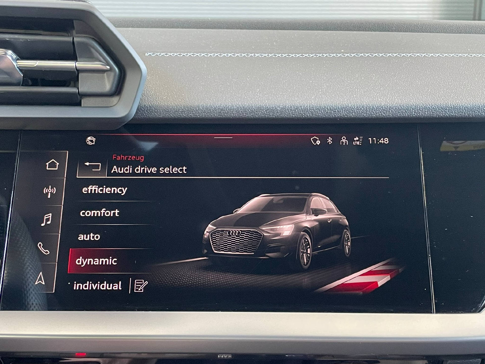 AUDI S3 Sportback 2.0 TFSI quattro S-Tronic-image-10