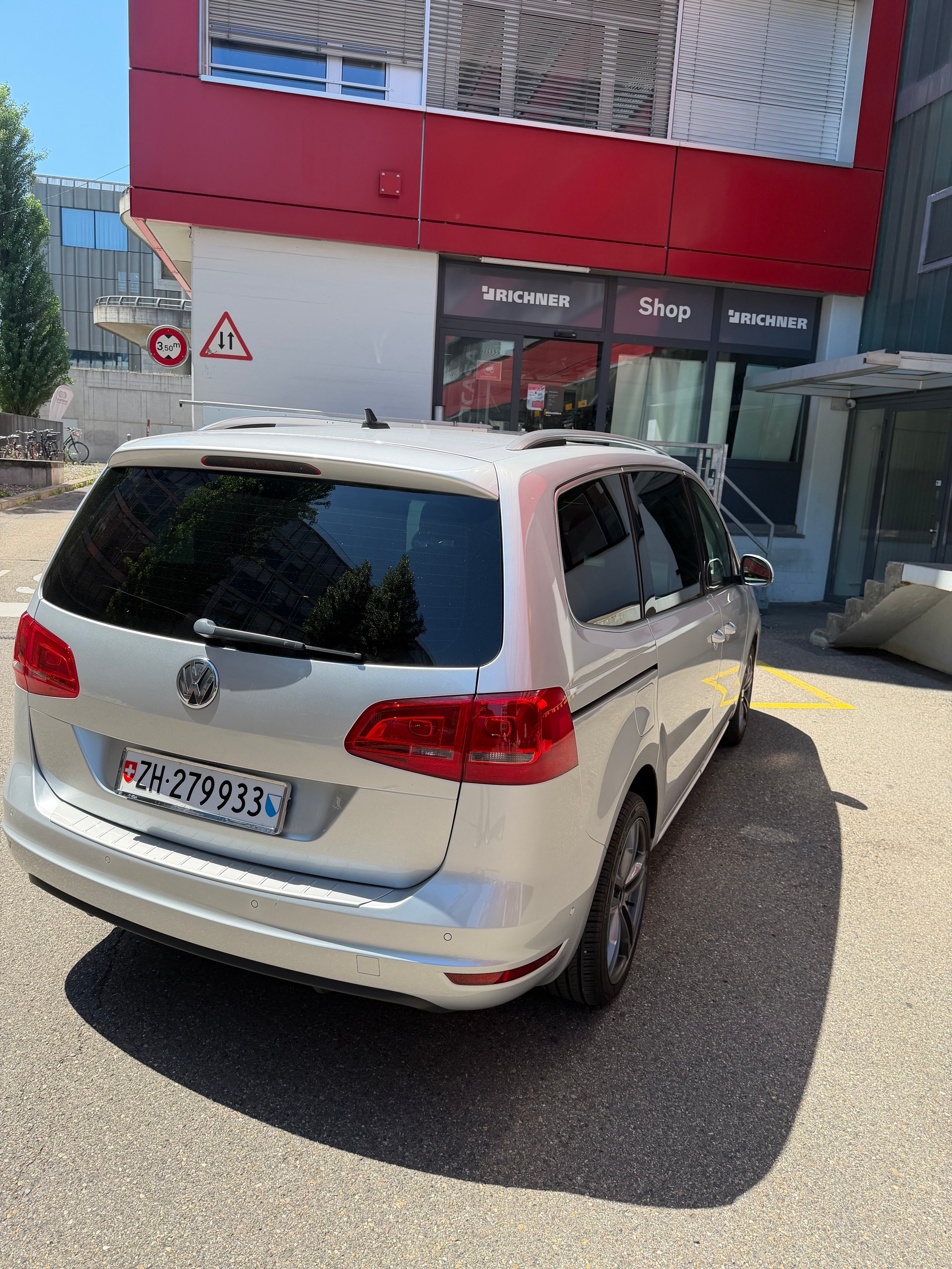 VW SHARAN-image-2