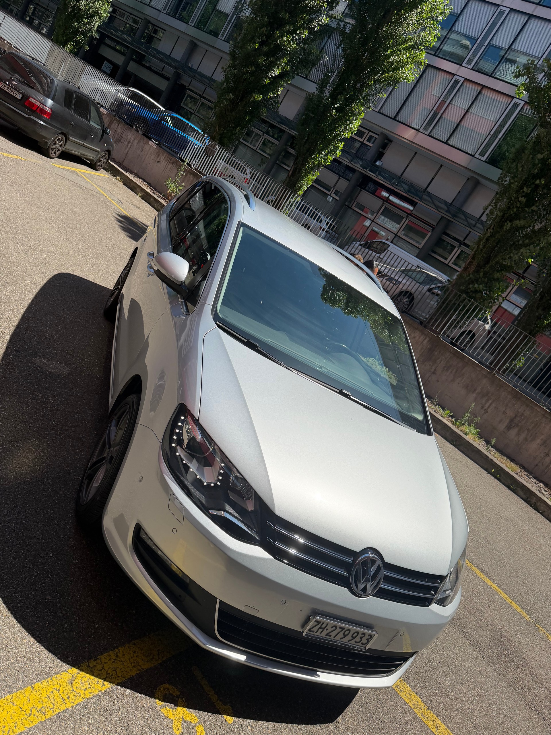 VW SHARAN-image-1