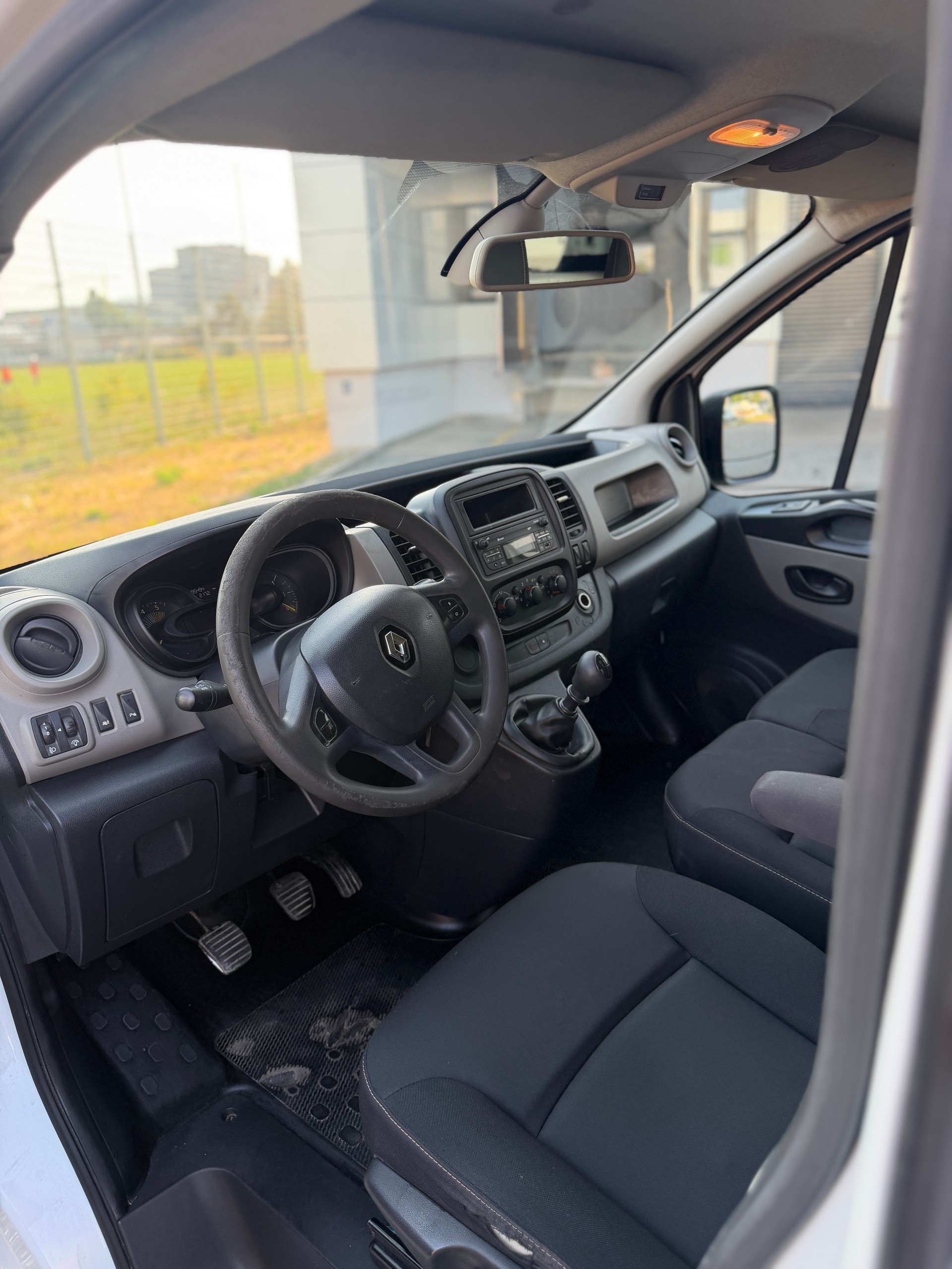 RENAULT 1.6 dCi 120 TwinTurbo Business-image-4