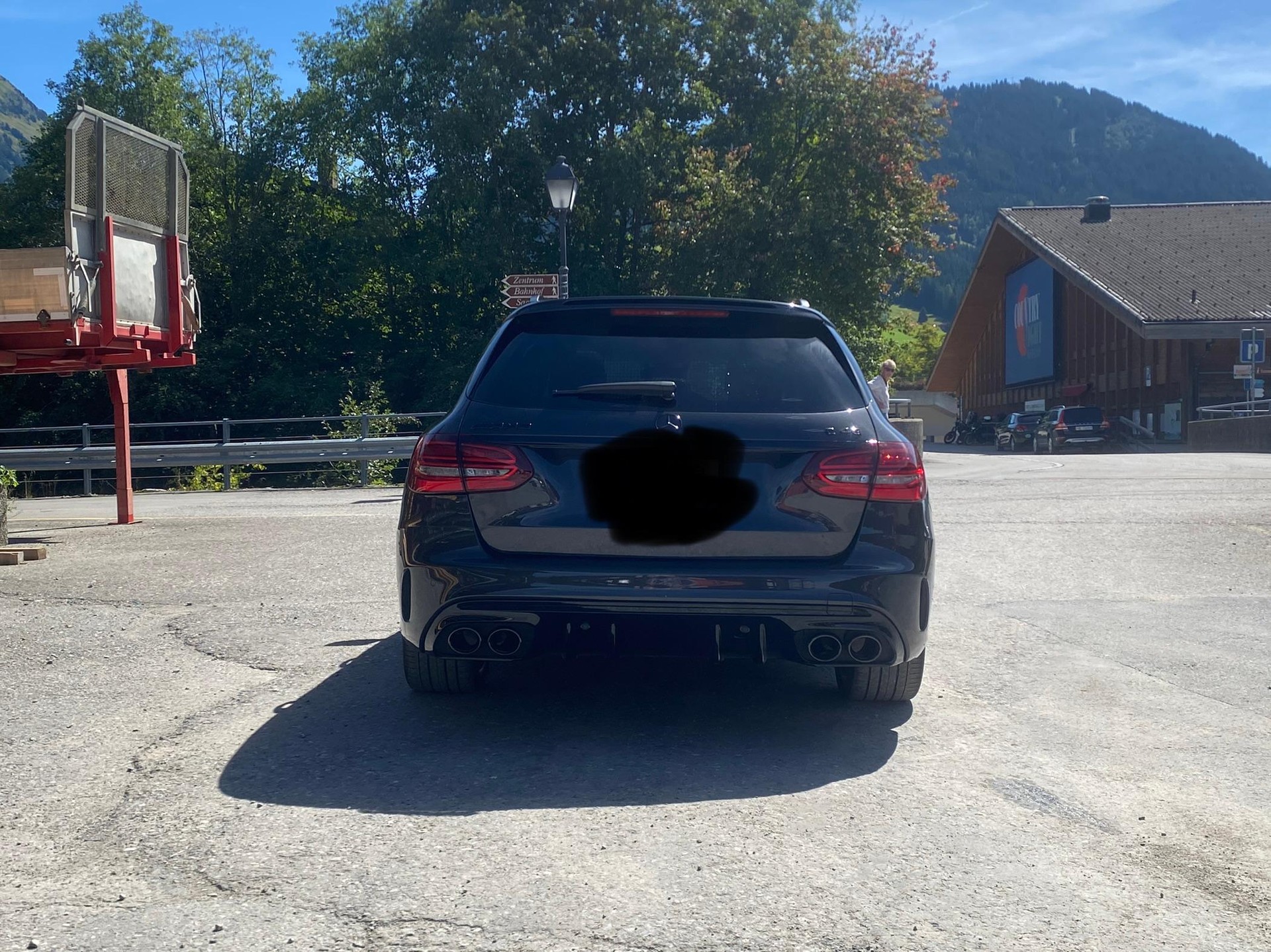 MERCEDES-BENZ C 43 AMG 4matic Kombi-image-2