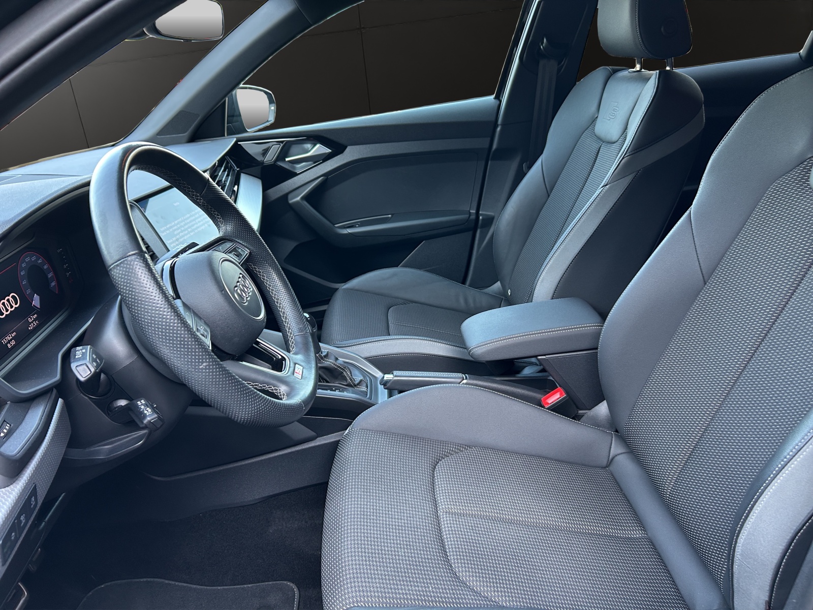 AUDI A1 allstreet 30 TFSI Attraction S-tronic-image-6
