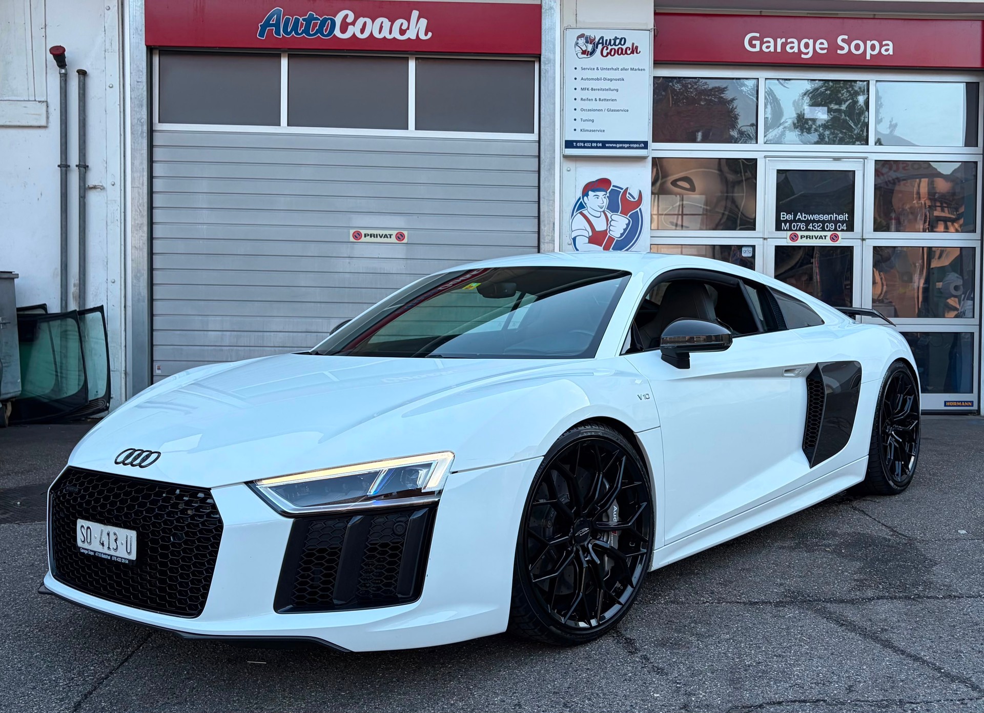 AUDI R8 Coupé 5.2 plus S-Tronic-image-0