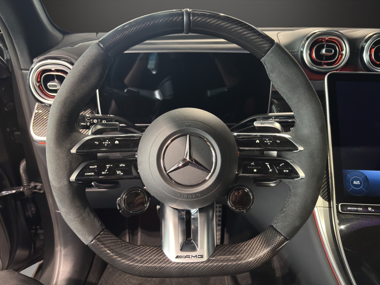MERCEDES-BENZ GLC 53 AMG 4Matic+ 9G-Tronic-image-12