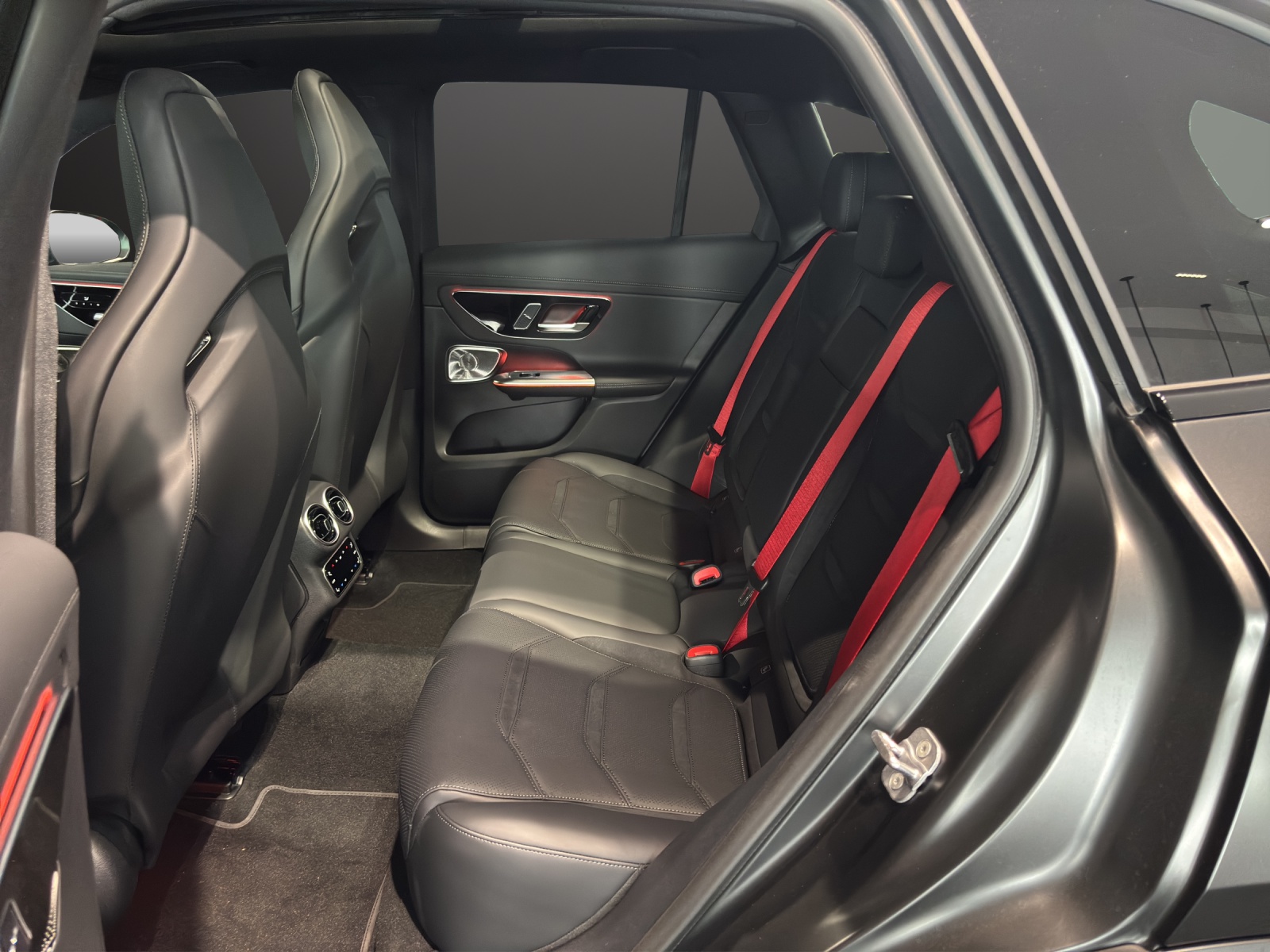 MERCEDES-BENZ GLC 53 AMG 4Matic+ 9G-Tronic-image-13