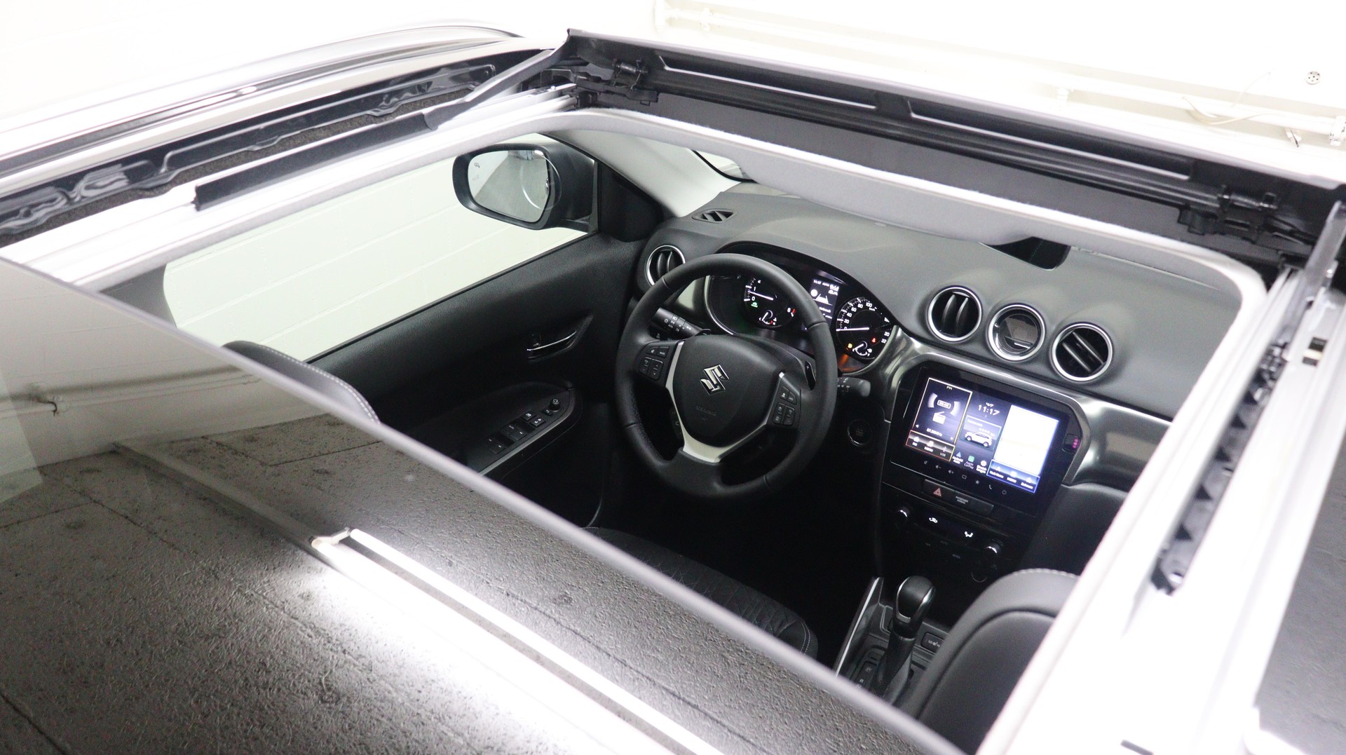SUZUKI Vitara 1.5 Compact Top Hybrid 4x4-image-7