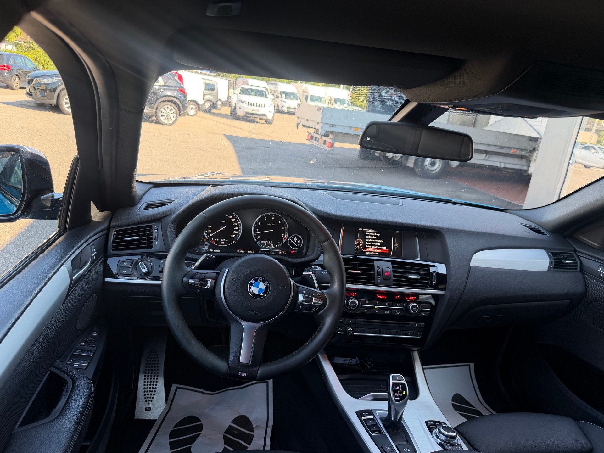 BMW X4 M 40i Steptronic-image-11