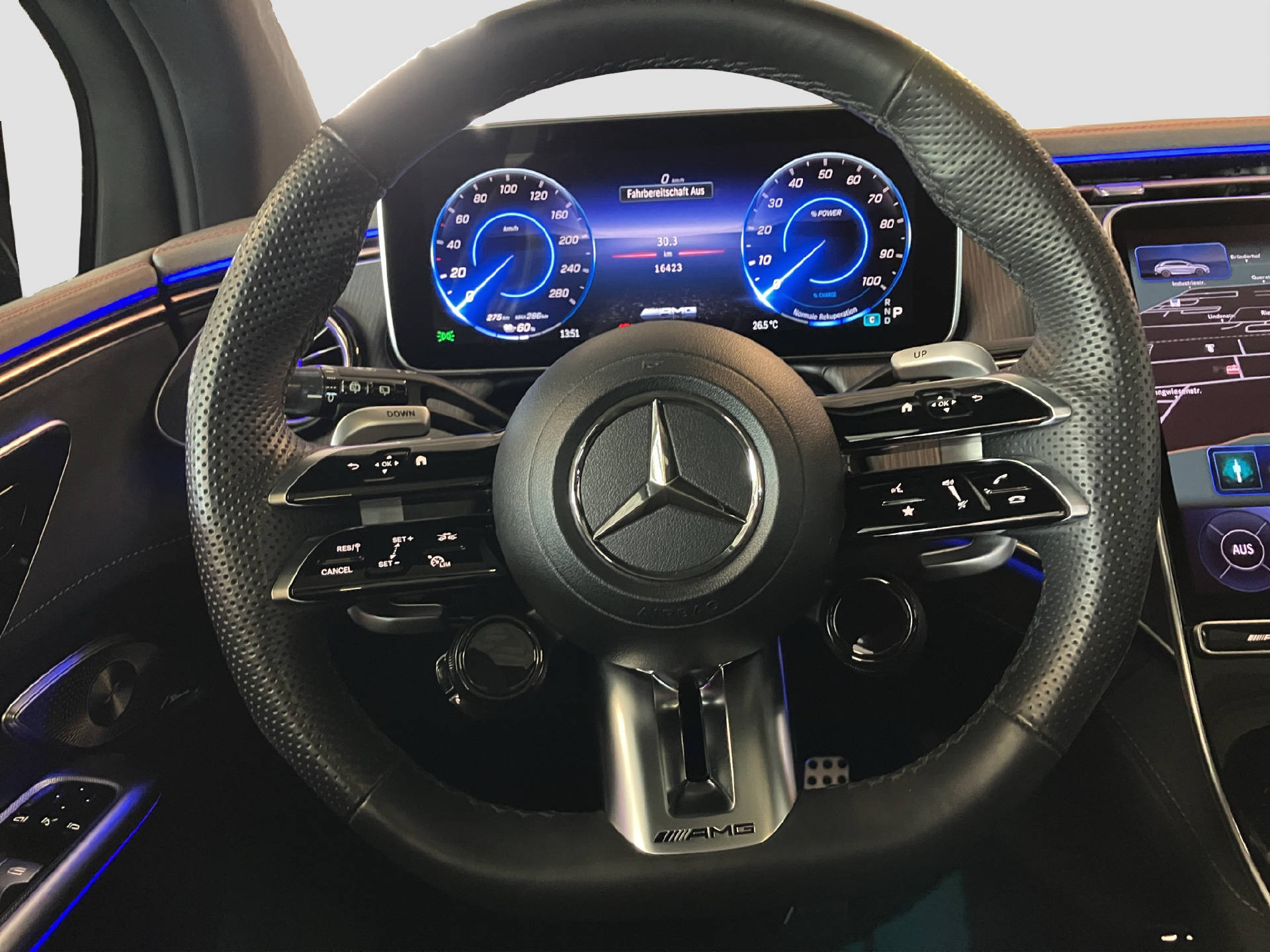 MERCEDES-BENZ EQE 43 AMG Executive Edition 4MATIC-image-9
