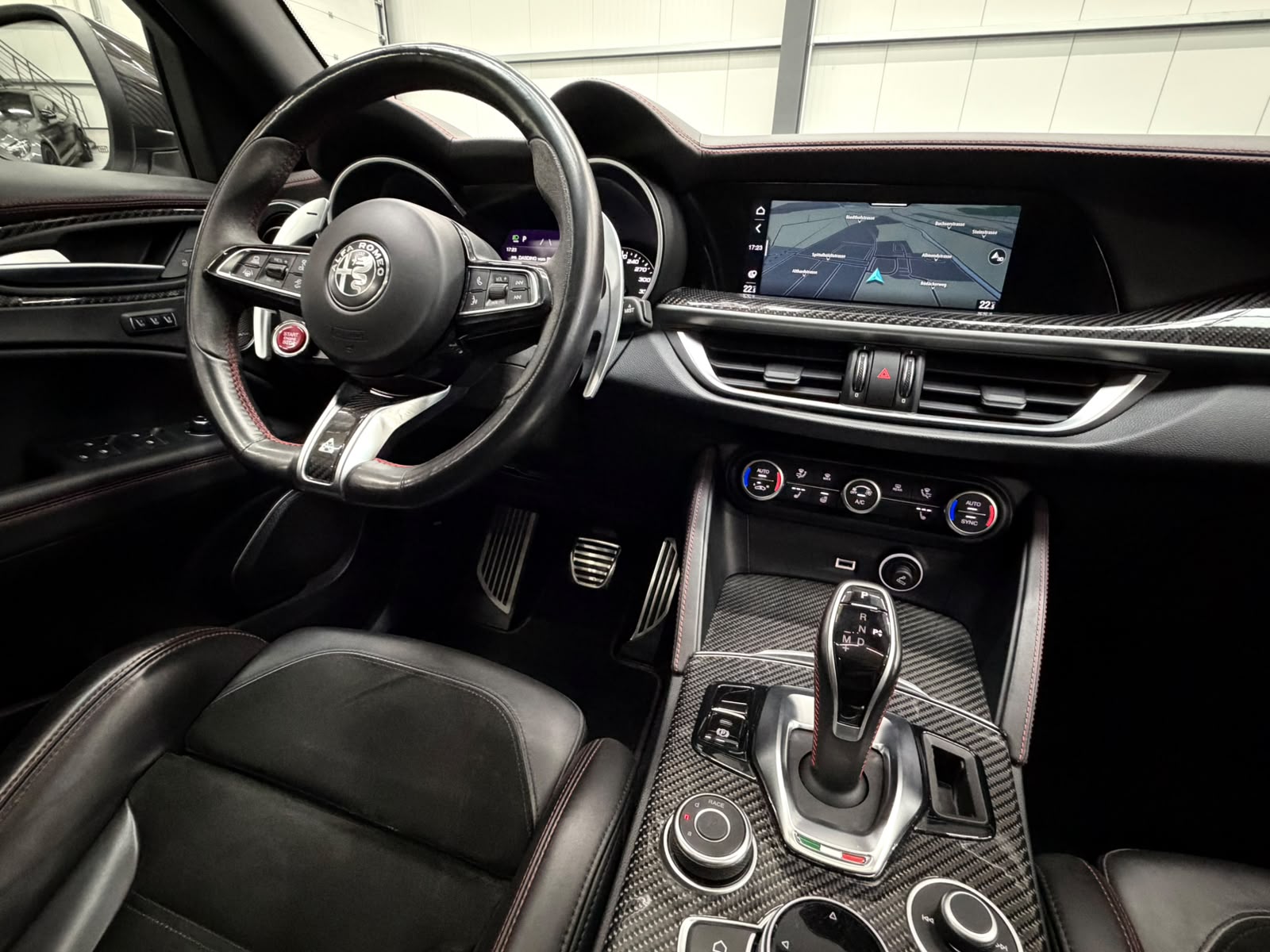 ALFA ROMEO Stelvio 2.9 V6 Quadrifoglio Q4 Automatic-image-17
