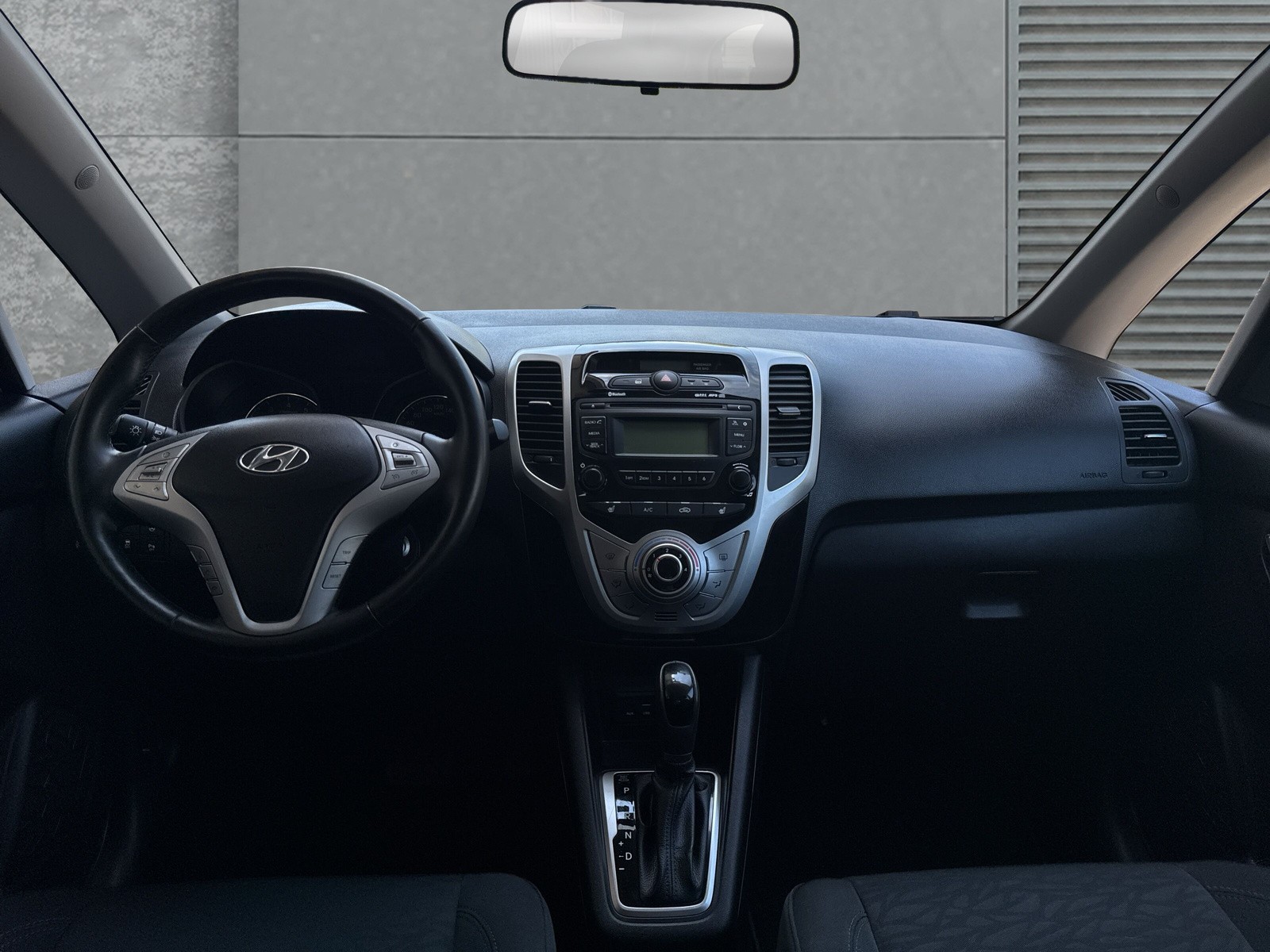 HYUNDAI iX20 1.6 Amplia Automatic-image-10