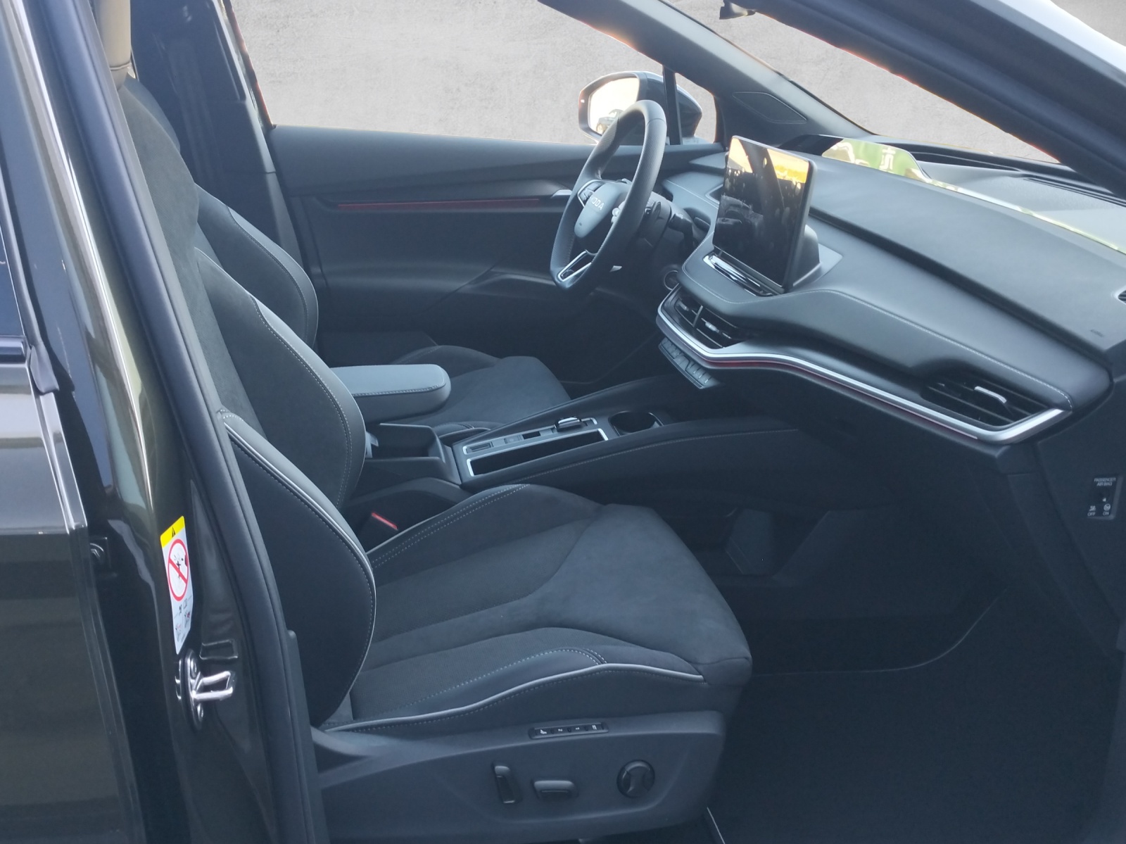 SKODA Enyaq 85 Sportline-image-10