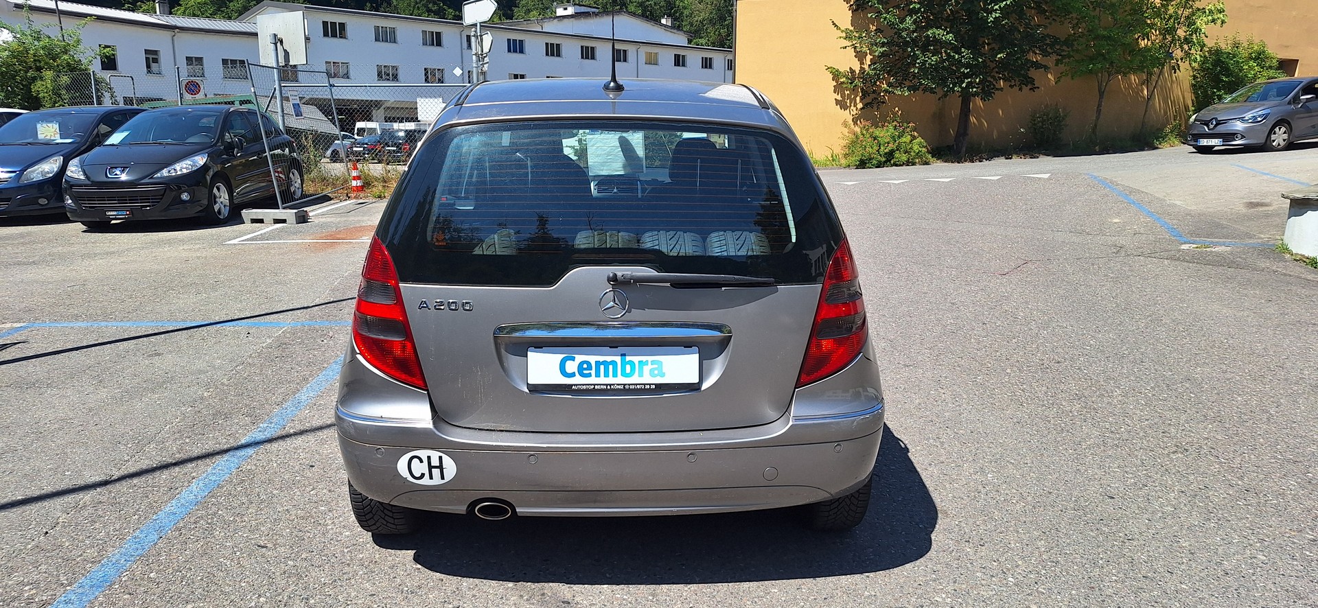 MERCEDES-BENZ A 200 Avantgarde-image-4