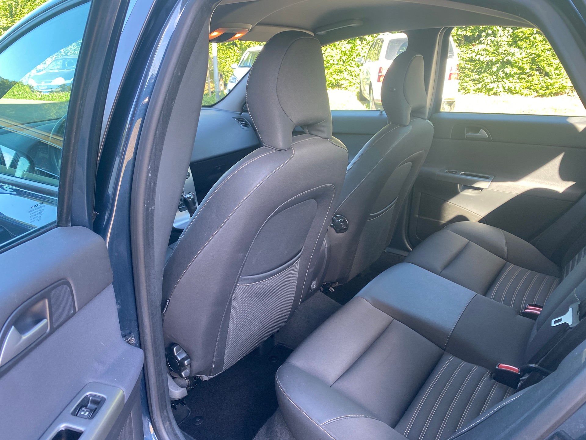 VOLVO S40 1.6 Momentum-image-5