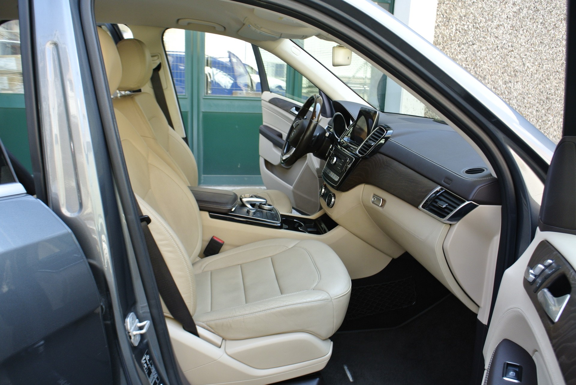 MERCEDES-BENZ GLE 350 d 4Matic 9G-Tronic-image-17
