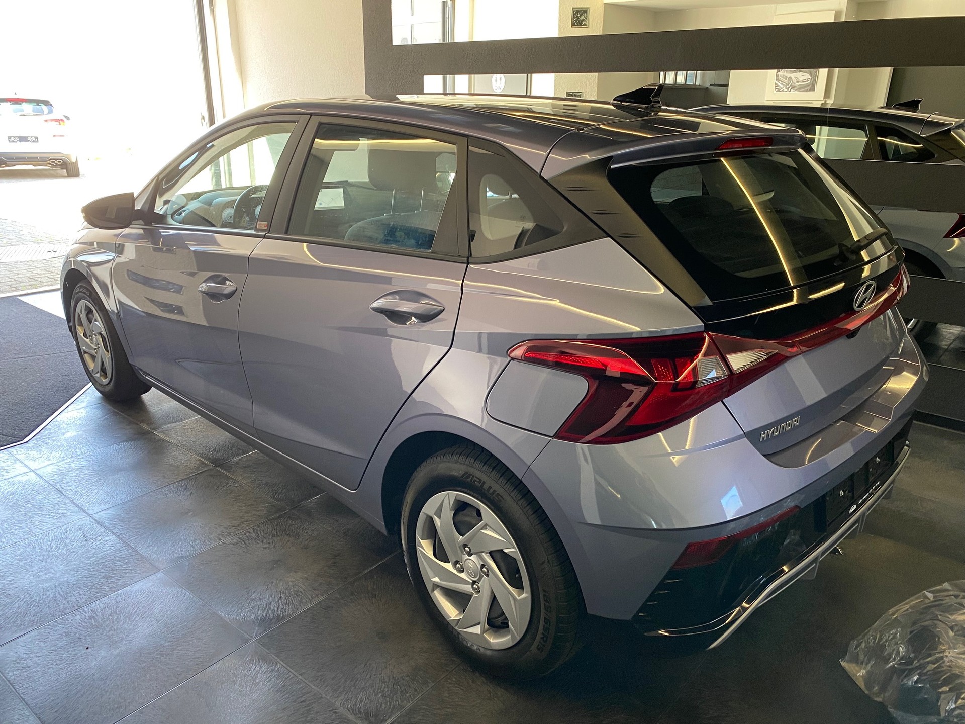 HYUNDAI i20 1.0 T-GDi Origo DCT CH-Fahrzeug-image-2