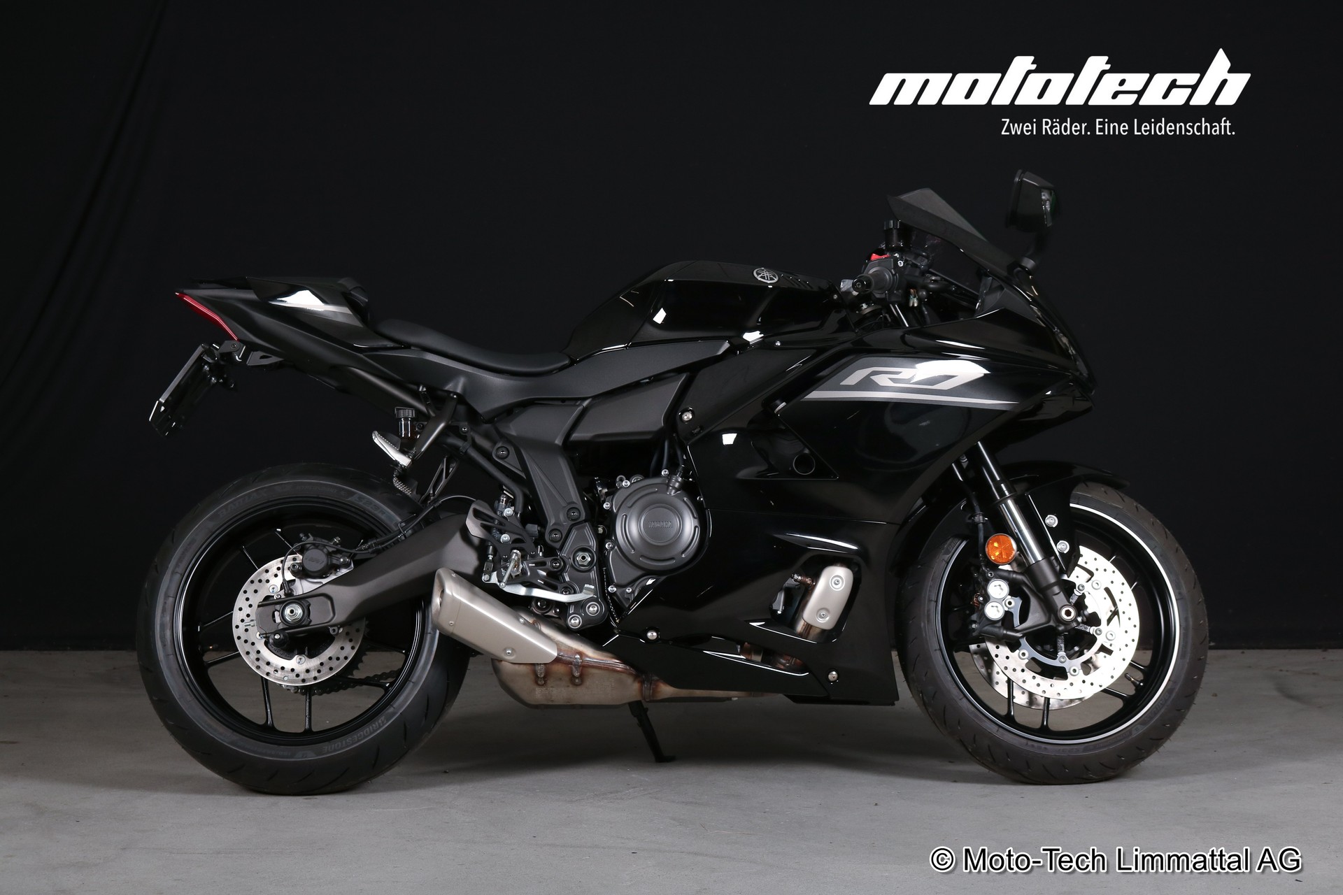 YAMAHA YZF-R7 STAGE 1 (35kW)-showroom-element-1