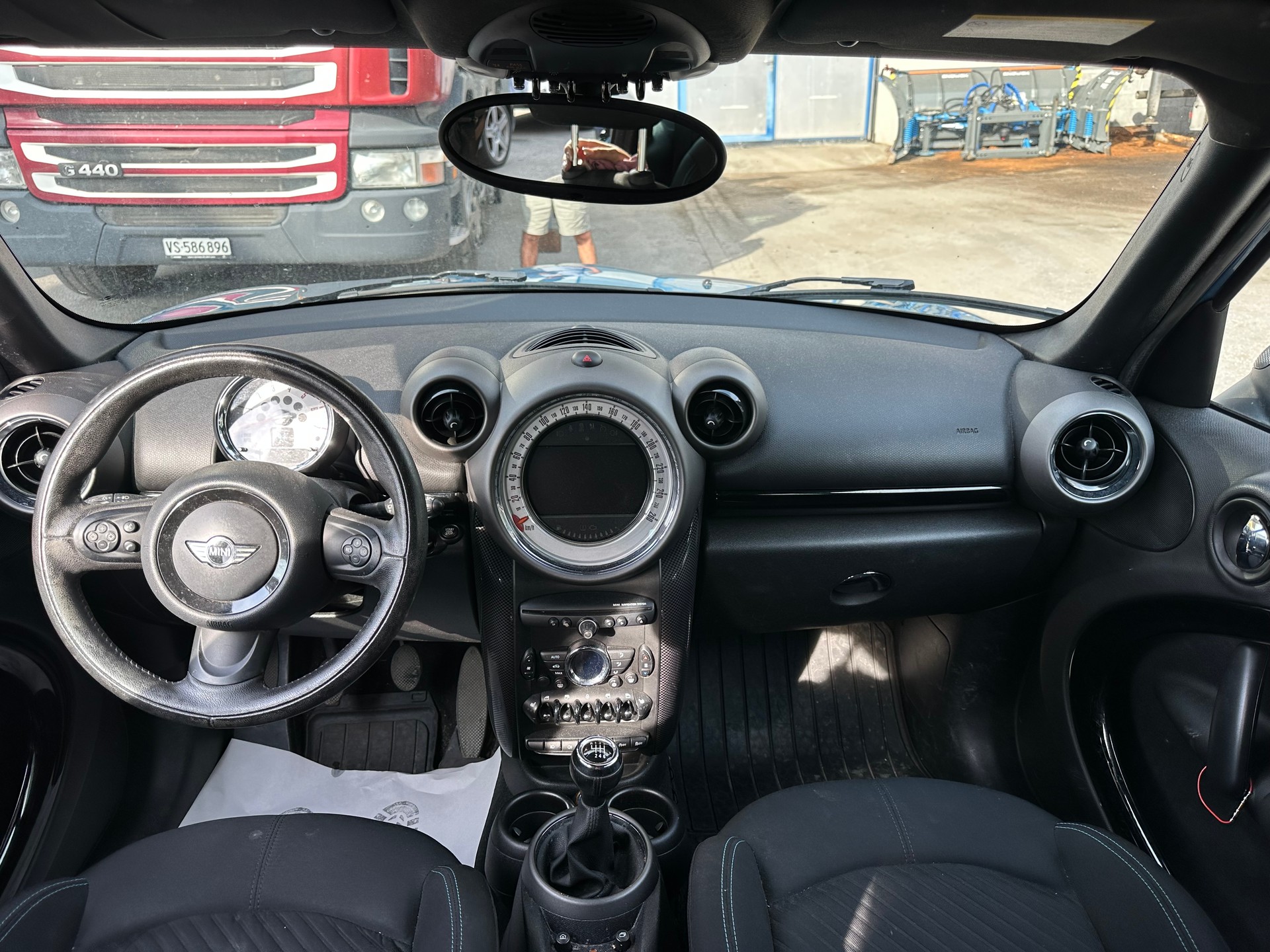 MINI Countryman Cooper D ALL4-image-10