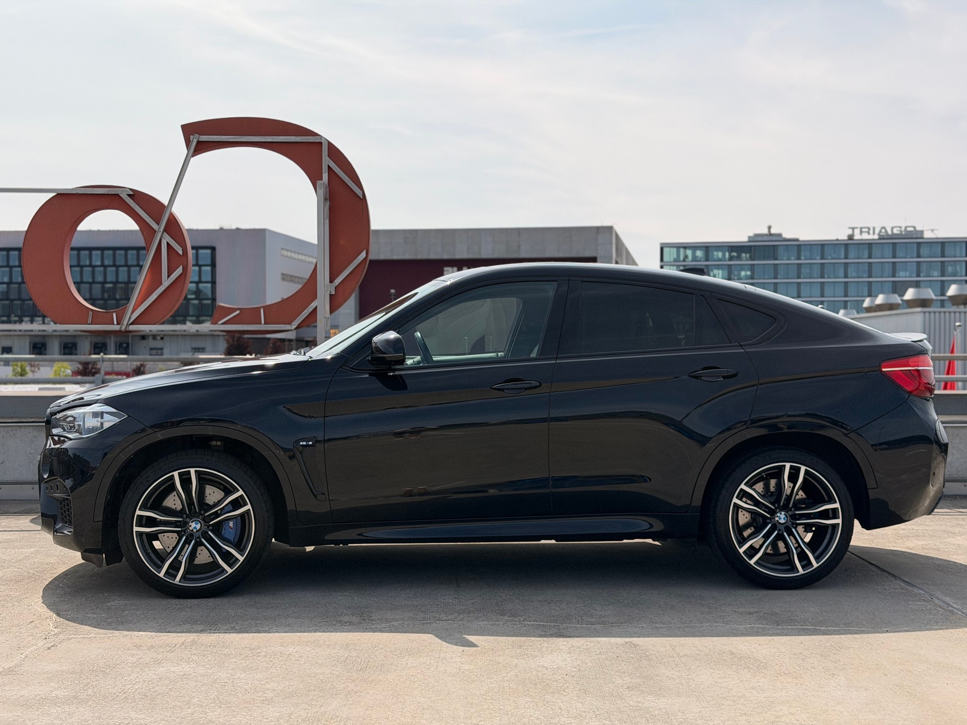 BMW X6M Steptronic Individual * Azurit Schwarz*-image-5