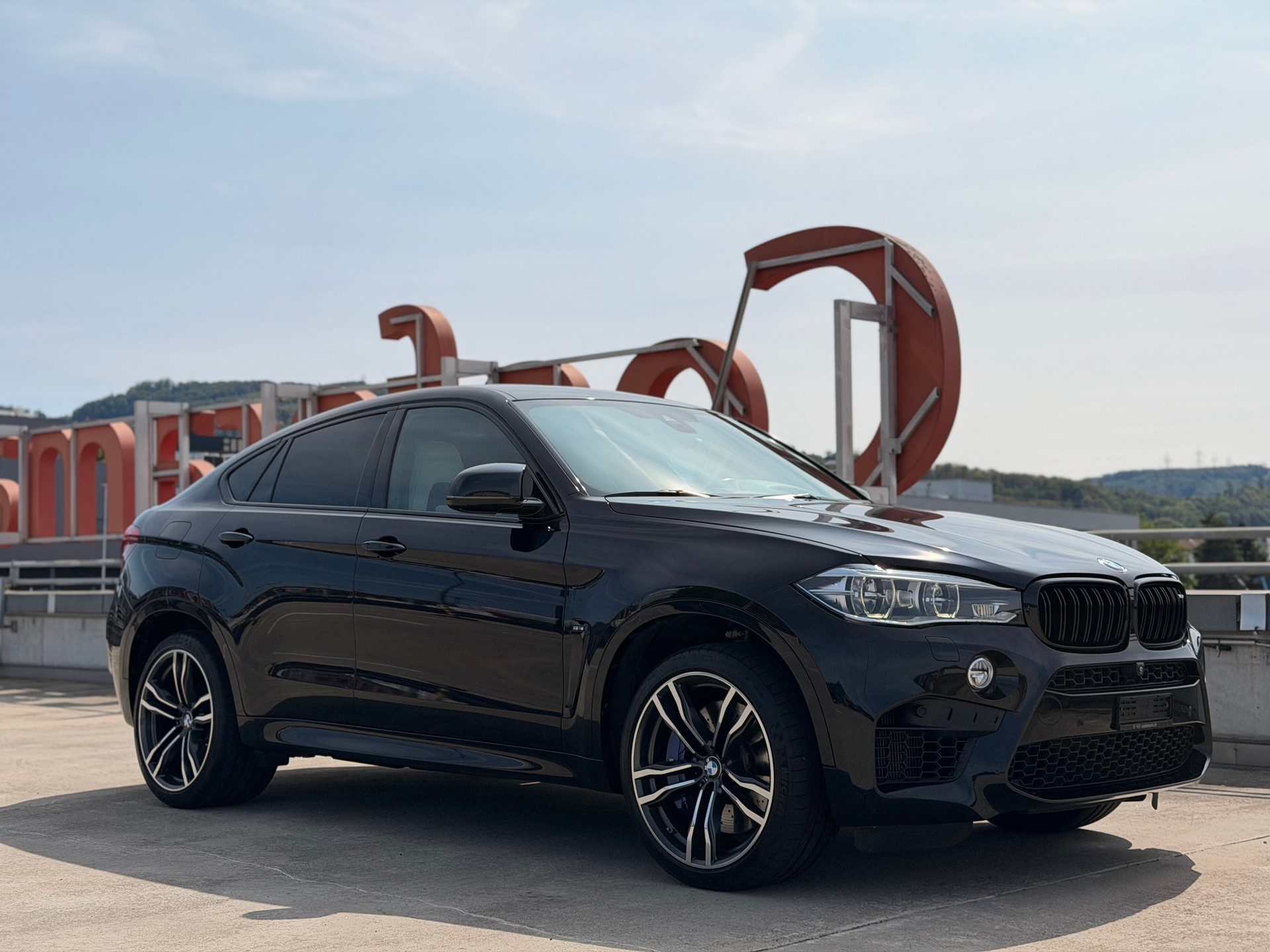 BMW X6M Steptronic Individual * Azurit Schwarz*-image-1
