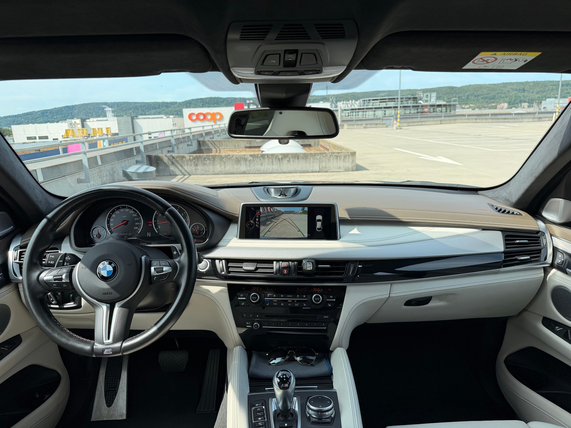 BMW X6M Steptronic Individual * Azurit Schwarz*-image-8