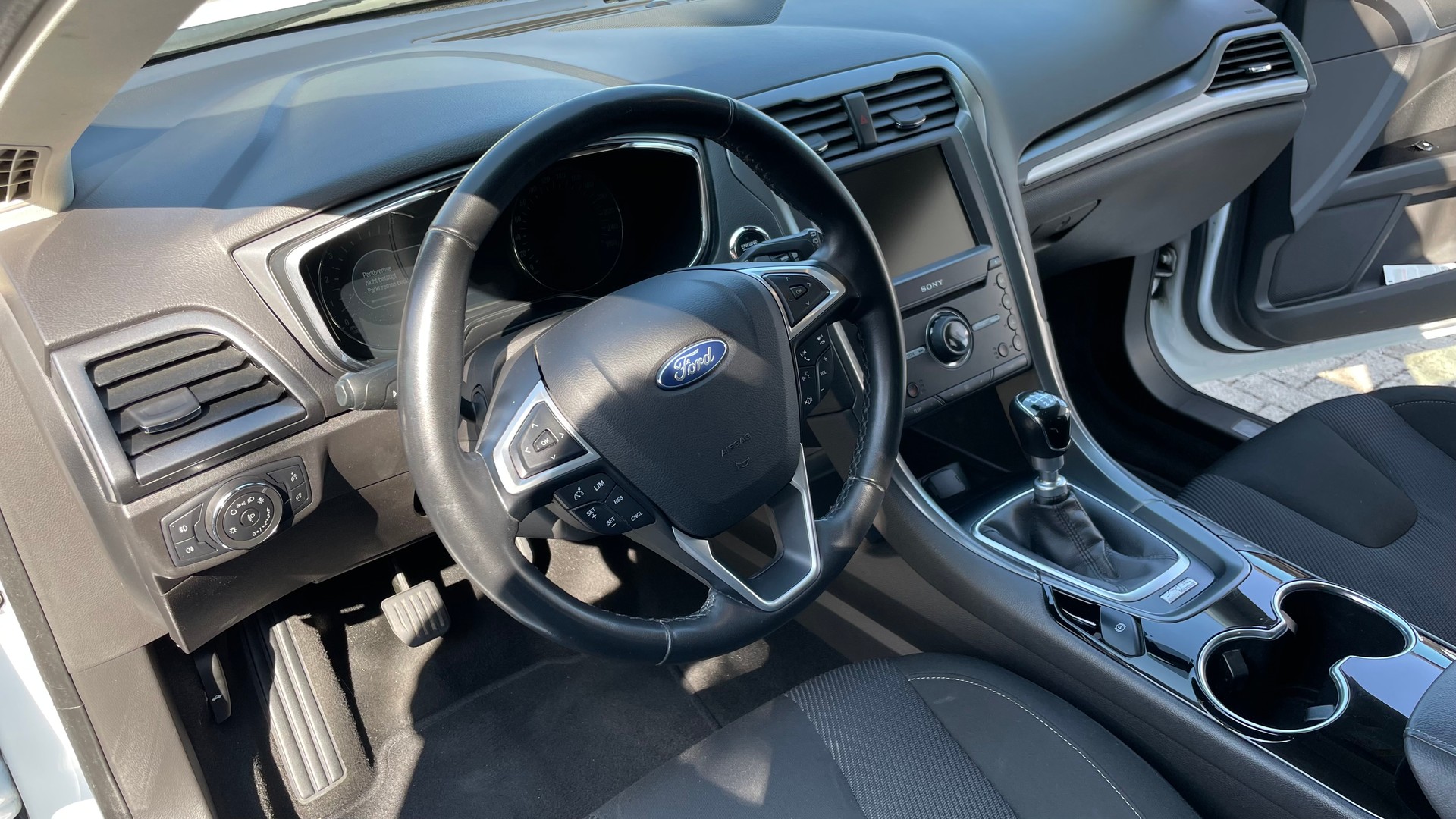 FORD 2.0 TDCi 150 Titanium-image-4