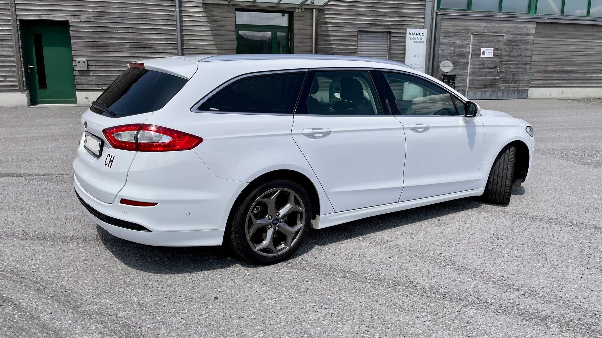 FORD 2.0 TDCi 150 Titanium-image-2