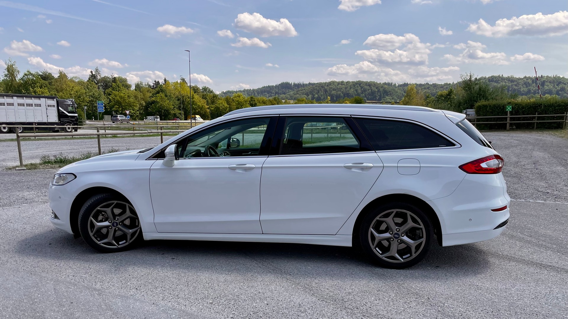 FORD 2.0 TDCi 150 Titanium-image-3
